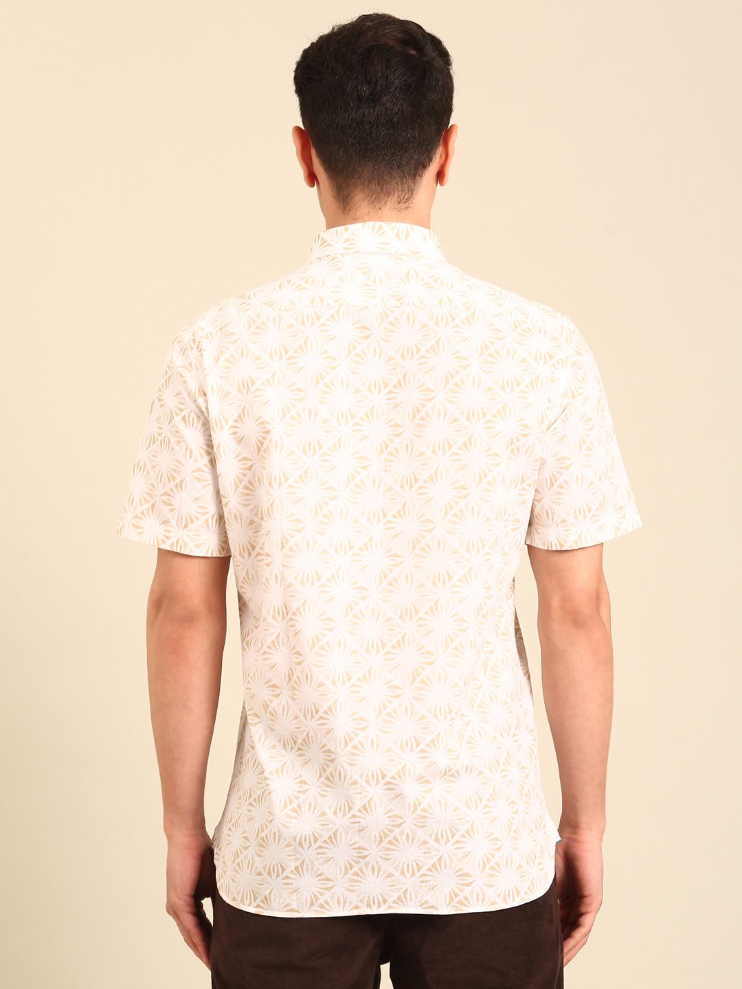 CAVALLO by Linen Club Men's Blended Linen Brown Printed Contemporary Fit Half Sleeve Casual Shirt