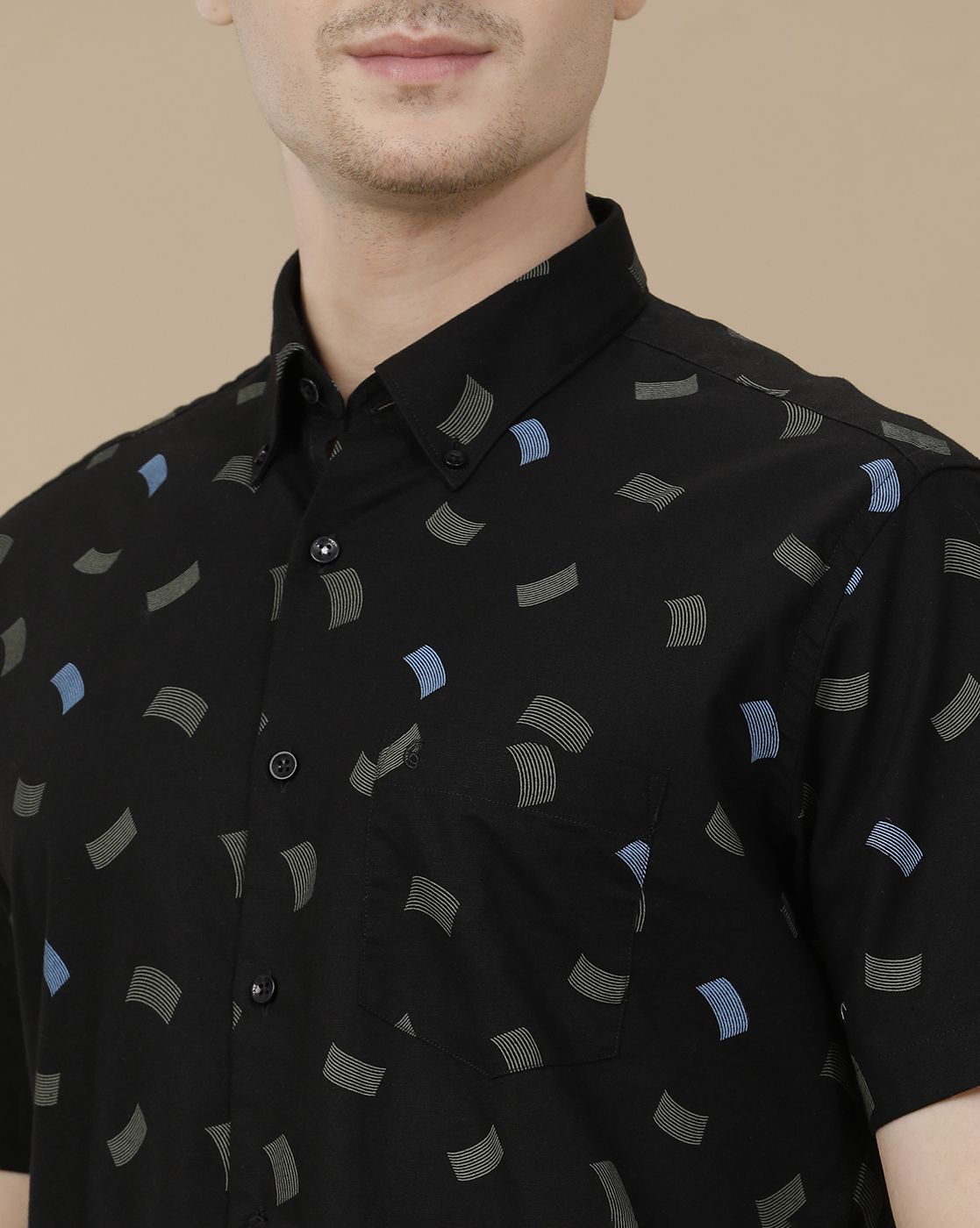CAVALLO by Linen Club Men's Blended Linen Black Printed Contemporary Fit Half Sleeve Casual Shirt