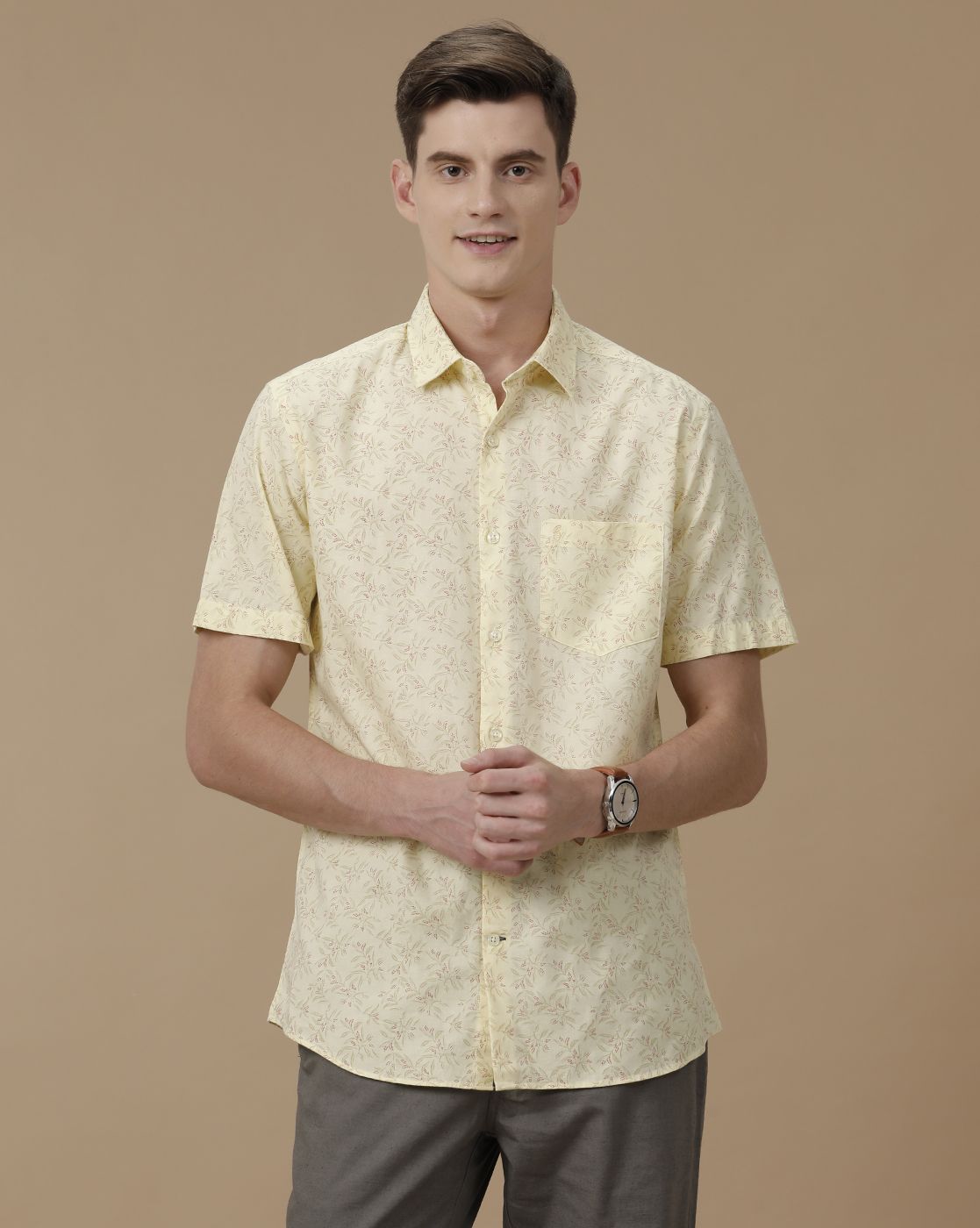 Men's Blended Linen Yellow Printed Contemporary Fit Half Sleeve Casual Shirt