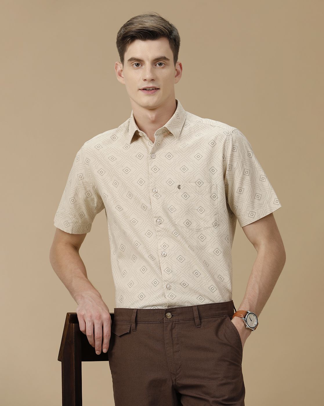 Men's Blended Linen Beige Printed Contemporary Fit Half Sleeve Casual Shirt