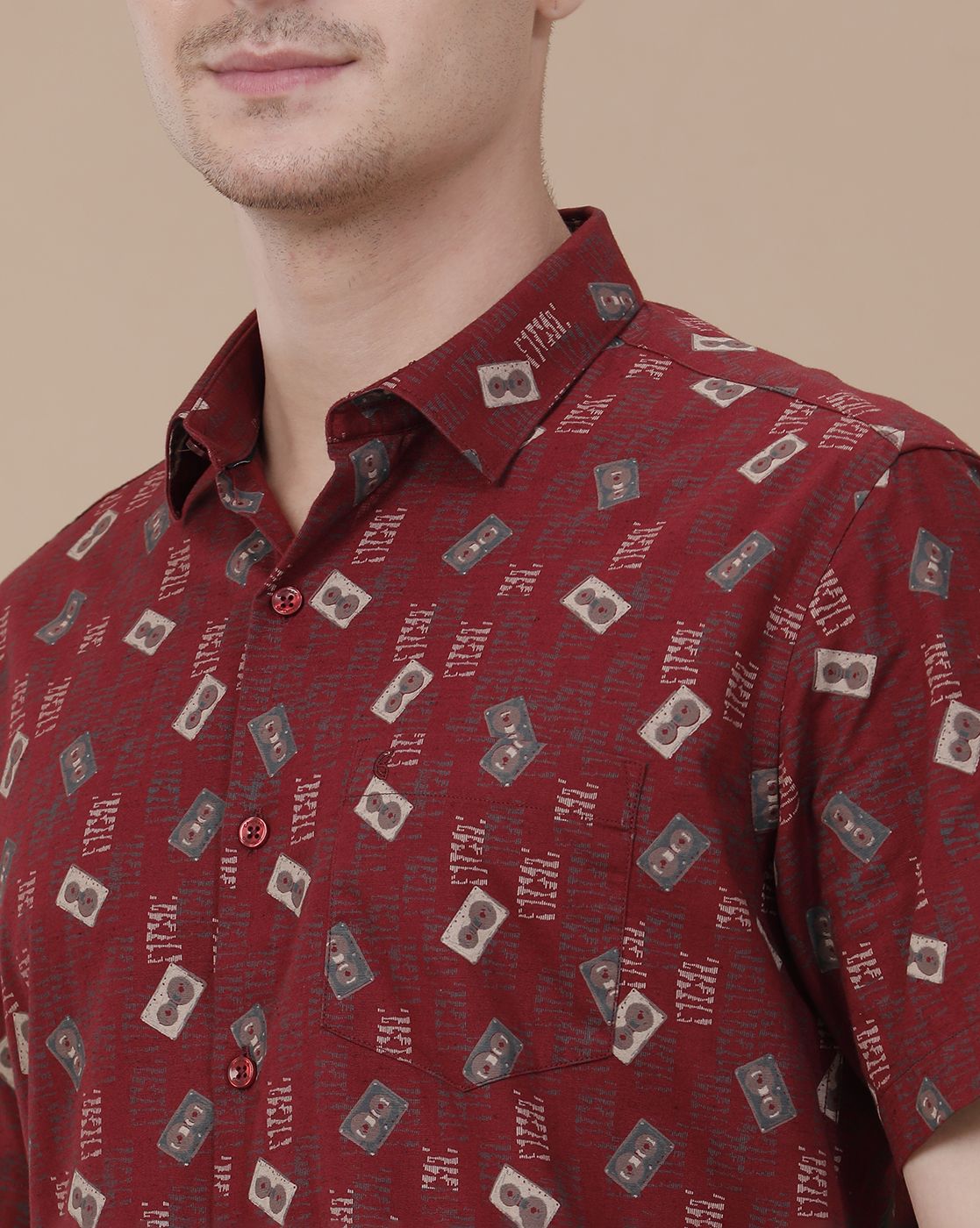 CAVALLO by Linen Club Men's Blended Linen Maroon Printed Contemporary Fit Half Sleeve Casual Shirt