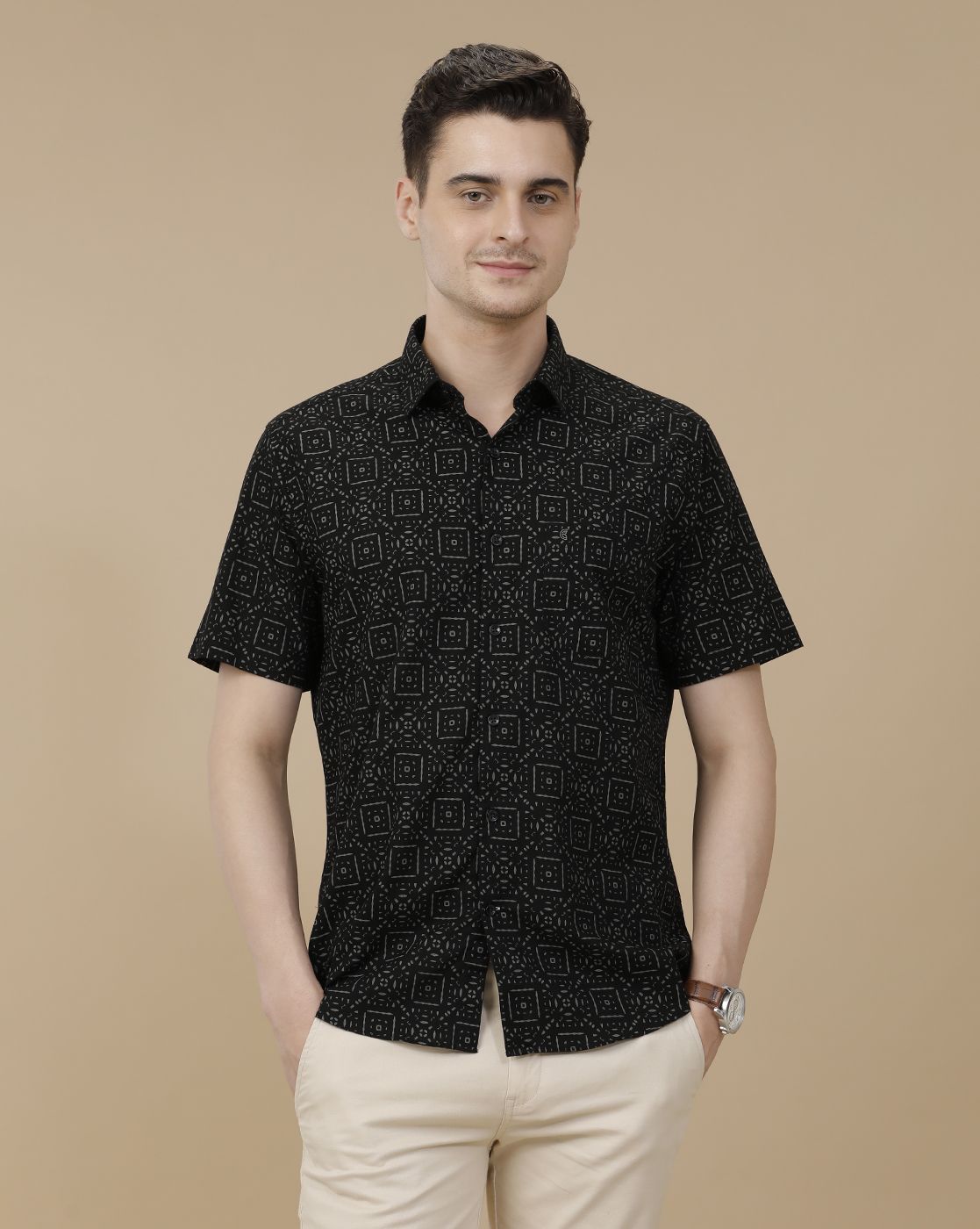 CAVALLO by Linen Club Men's Blended Linen Black Printed Contemporary Fit Half Sleeve Casual Shirt