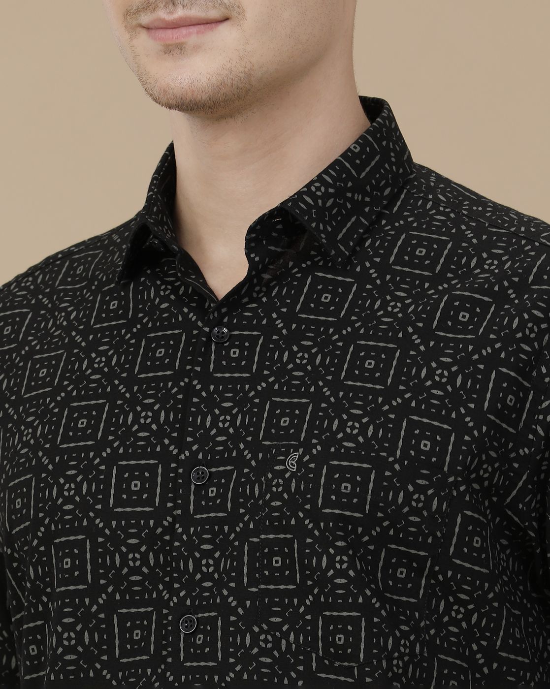 CAVALLO by Linen Club Men's Blended Linen Black Printed Contemporary Fit Half Sleeve Casual Shirt
