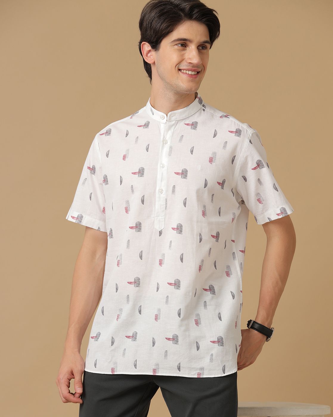 Men's Blended Linen White Printed Contemporary Fit Half Sleeve Casual Shirt
