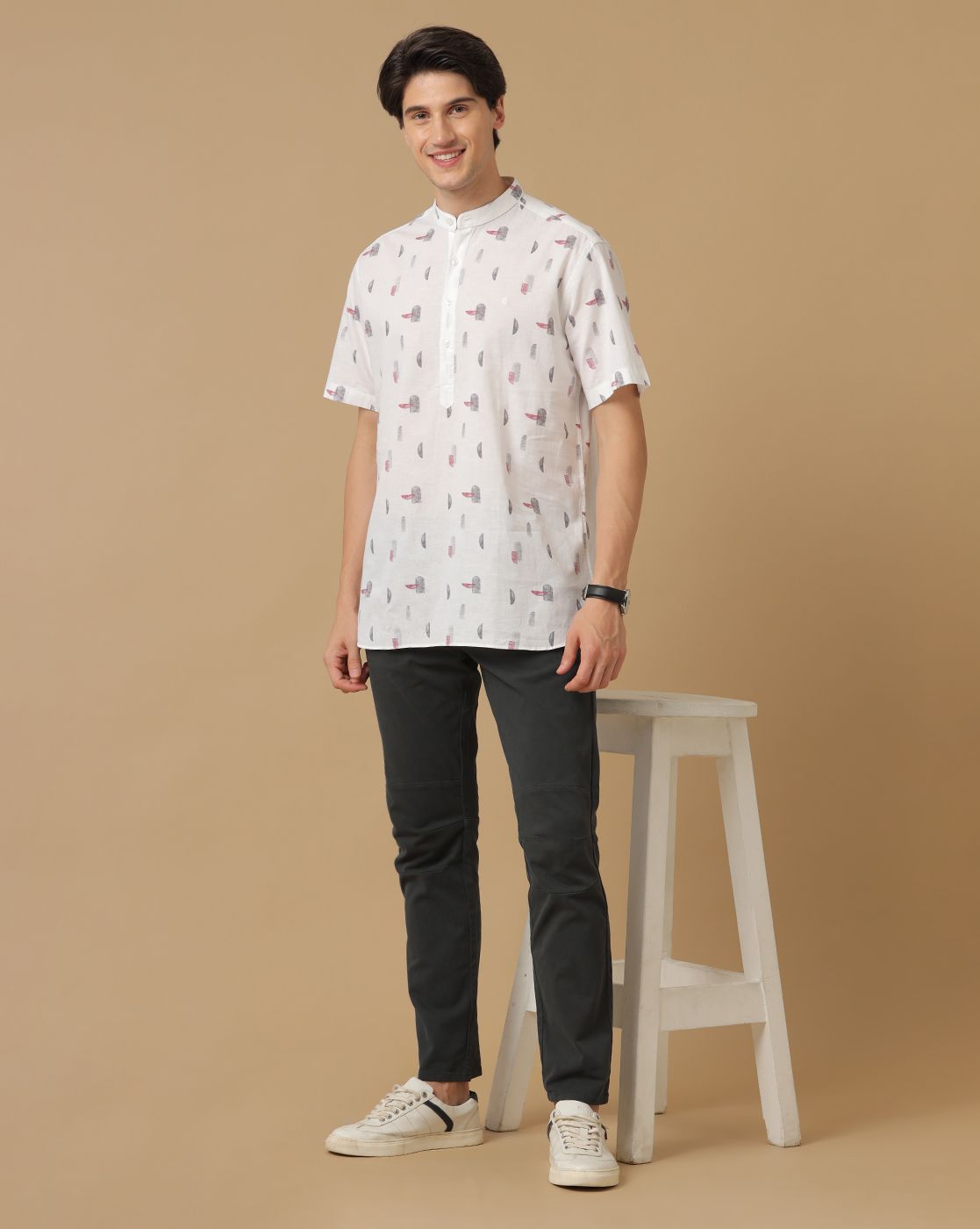 Men's Blended Linen White Printed Contemporary Fit Half Sleeve Casual Shirt