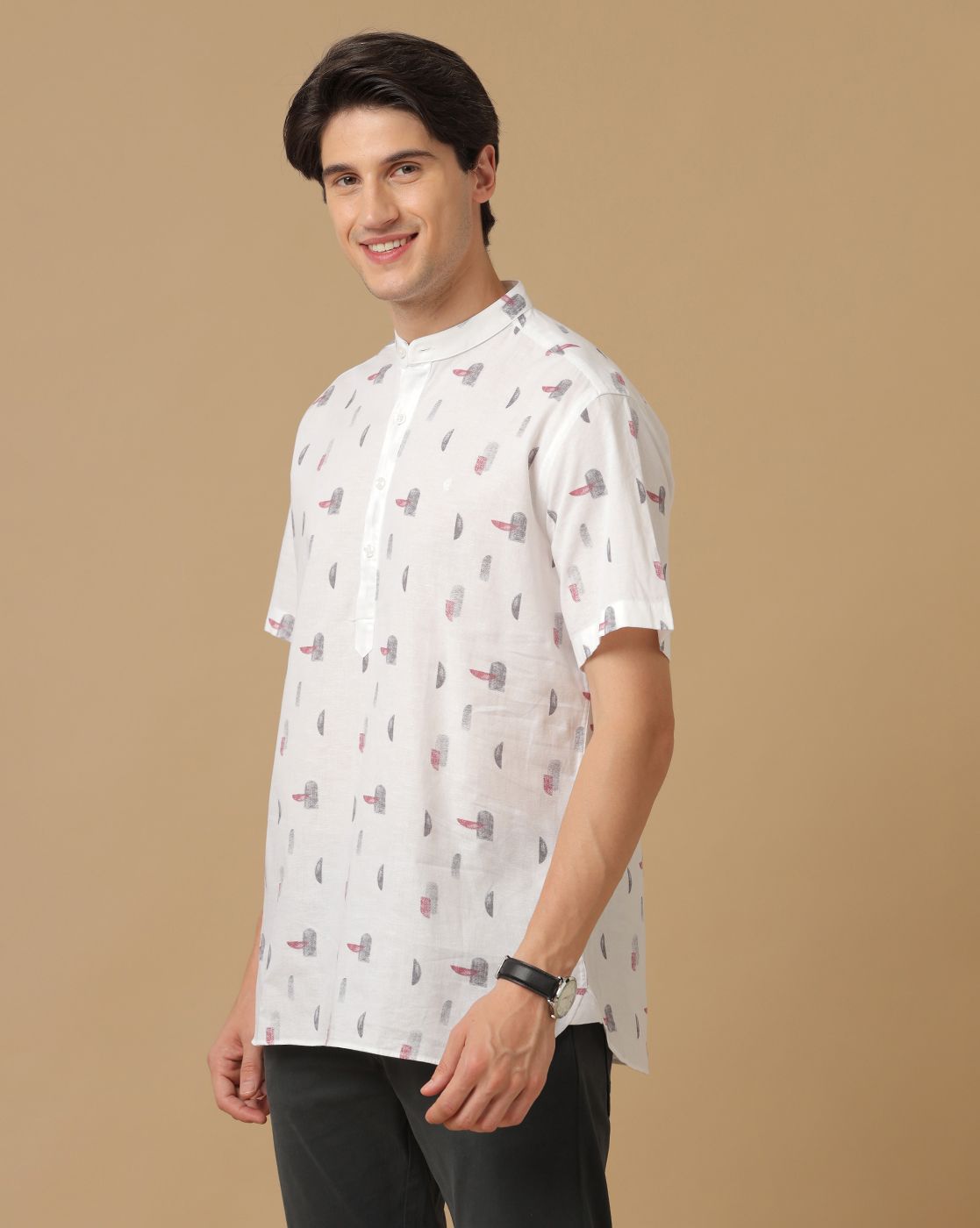 Men's Blended Linen White Printed Contemporary Fit Half Sleeve Casual Shirt
