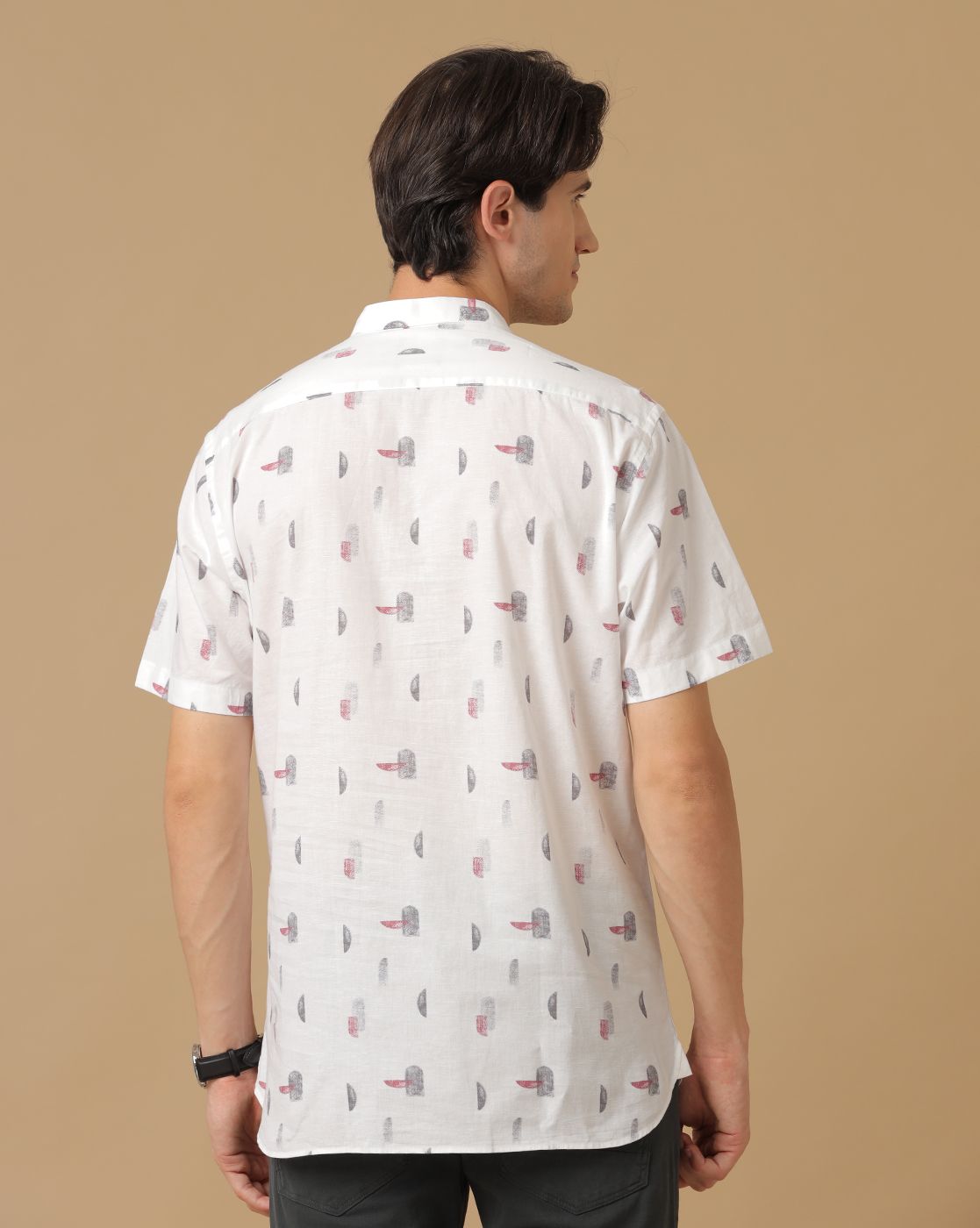 Men's Blended Linen White Printed Contemporary Fit Half Sleeve Casual Shirt