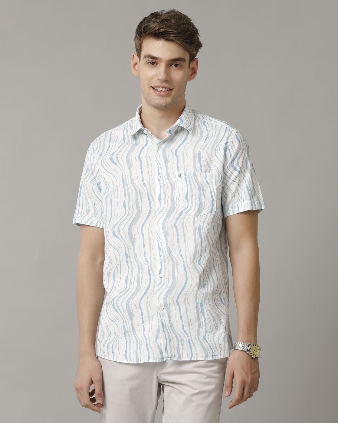 Men's Blended Linen Blue Printed Contemporary Fit Half Sleeve Casual Shirt
