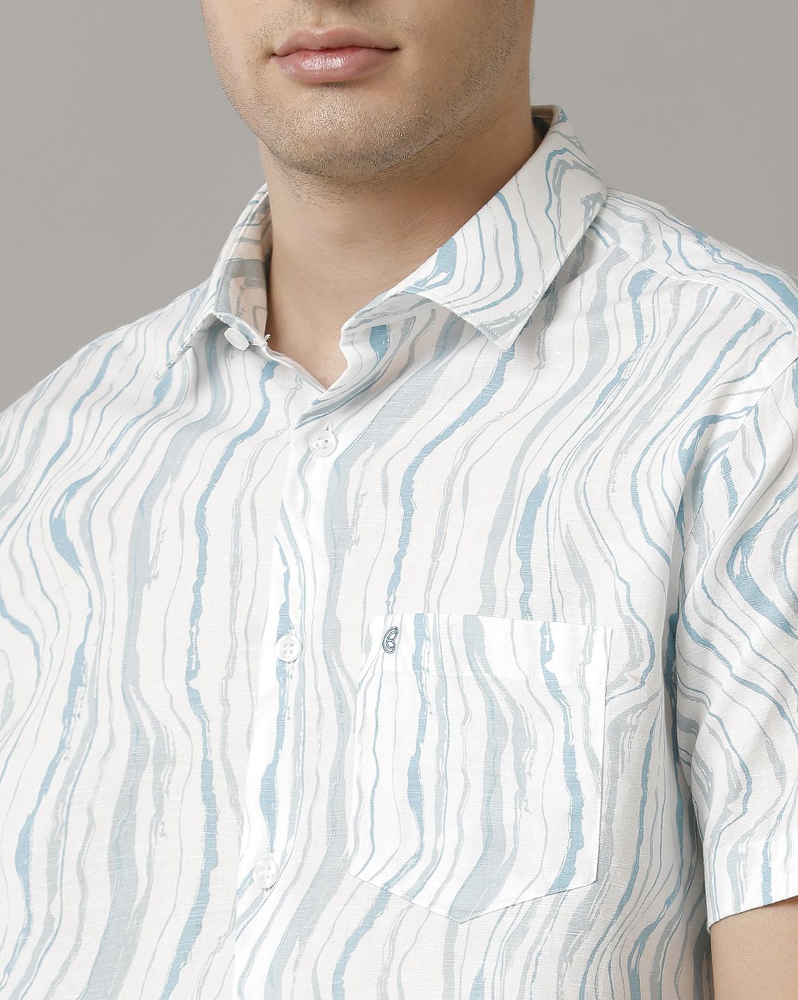 Men's Blended Linen Blue Printed Contemporary Fit Half Sleeve Casual Shirt