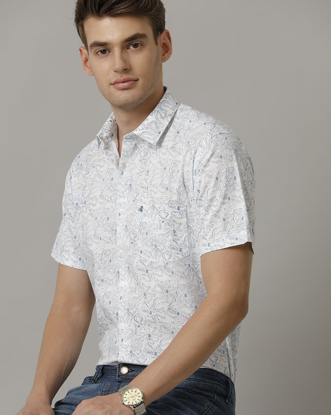 Men's Blended Linen Blue Printed Contemporary Fit Half Sleeve Casual Shirt