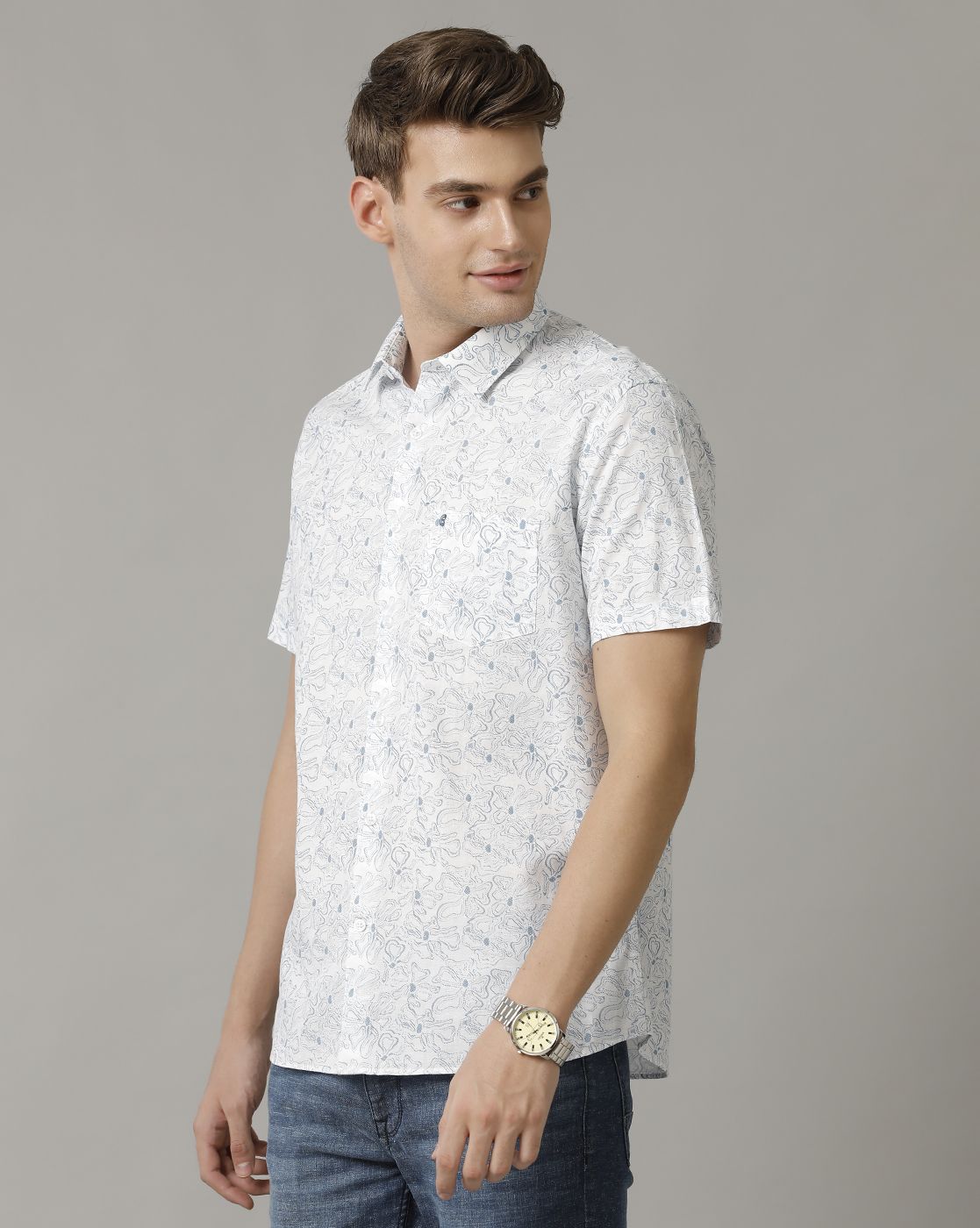 Men's Blended Linen Blue Printed Contemporary Fit Half Sleeve Casual Shirt