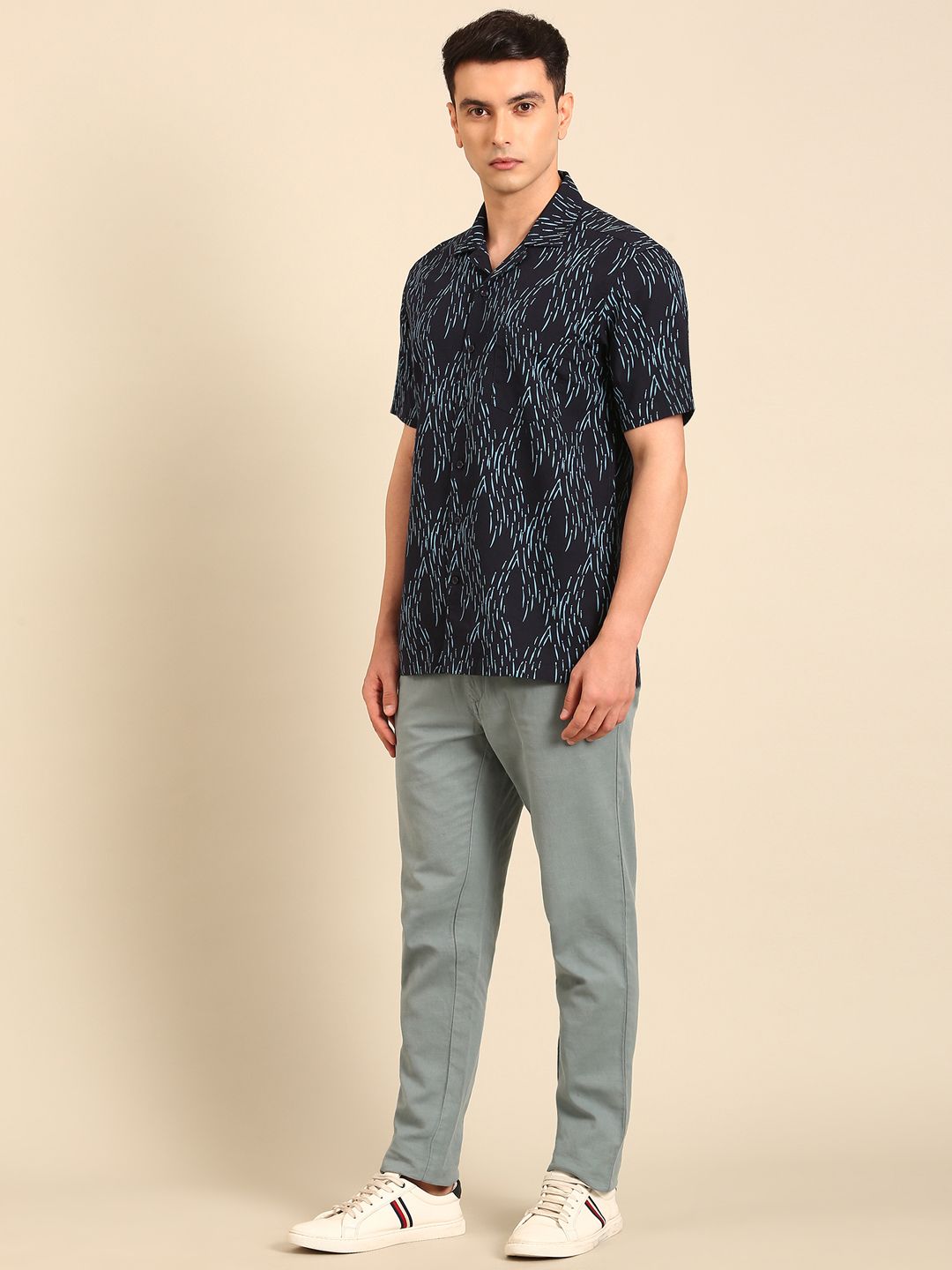 CAVALLO by Linen Club Men's Blended Linen Navy Printed Contemporary Fit Half Sleeve Casual Shirt