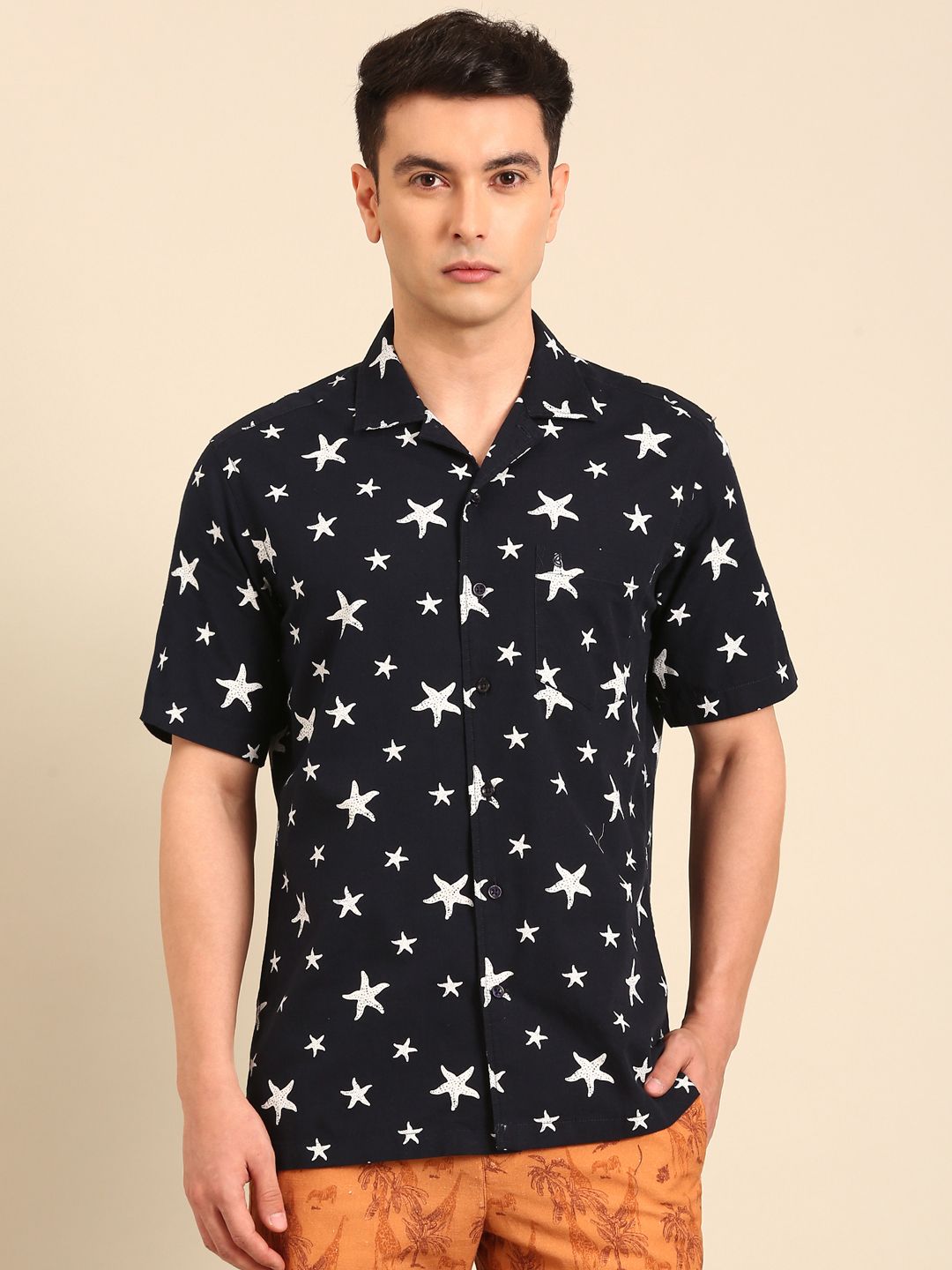 CAVALLO by Linen Club Men's Blended Linen Black Printed Contemporary Fit Half Sleeve Casual Shirt