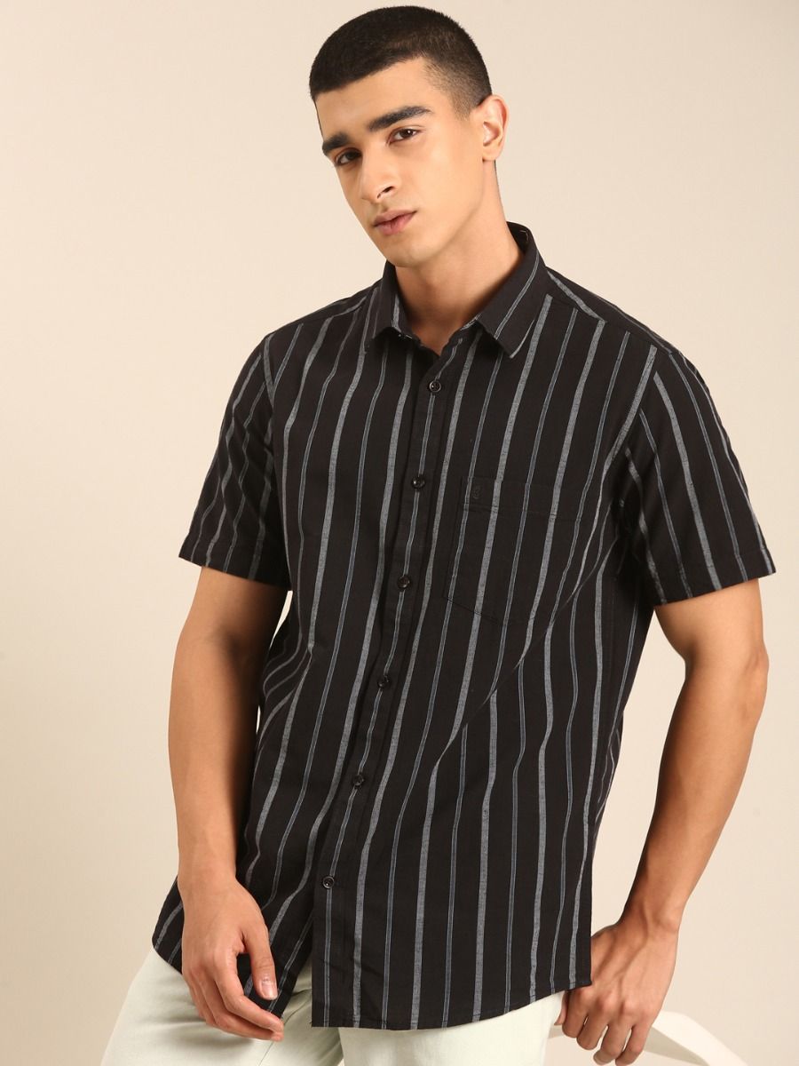 CAVALLO by Linen Club Men's Blended Linen Black Striped Contemporary Fit Half Sleeve Casual Shirt