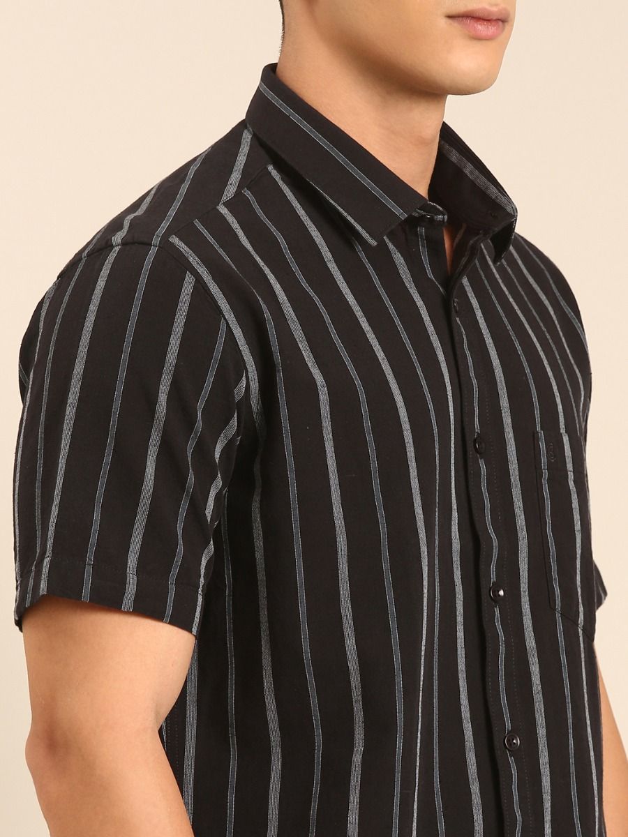CAVALLO by Linen Club Men's Blended Linen Black Striped Contemporary Fit Half Sleeve Casual Shirt