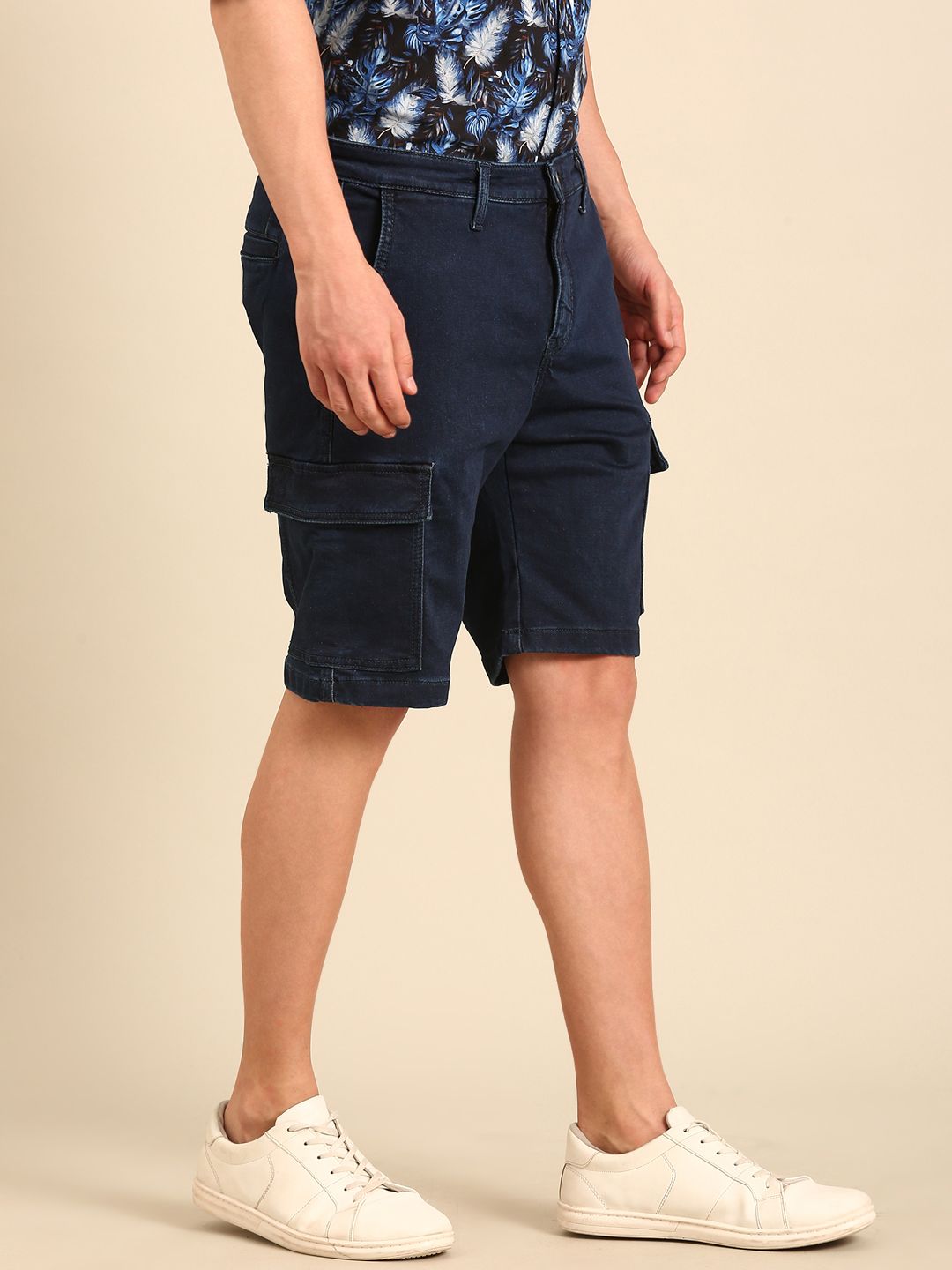 Cavallo By Linen Club Men's Blended Linen Blue Solid Contemporary Fit Casual Shorts
