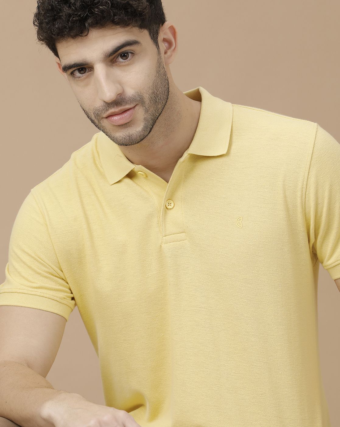 Men's Blended Linen Yellow Solid Contemporary Fit Half Sleeve Polo Neck Casual T-Shirt