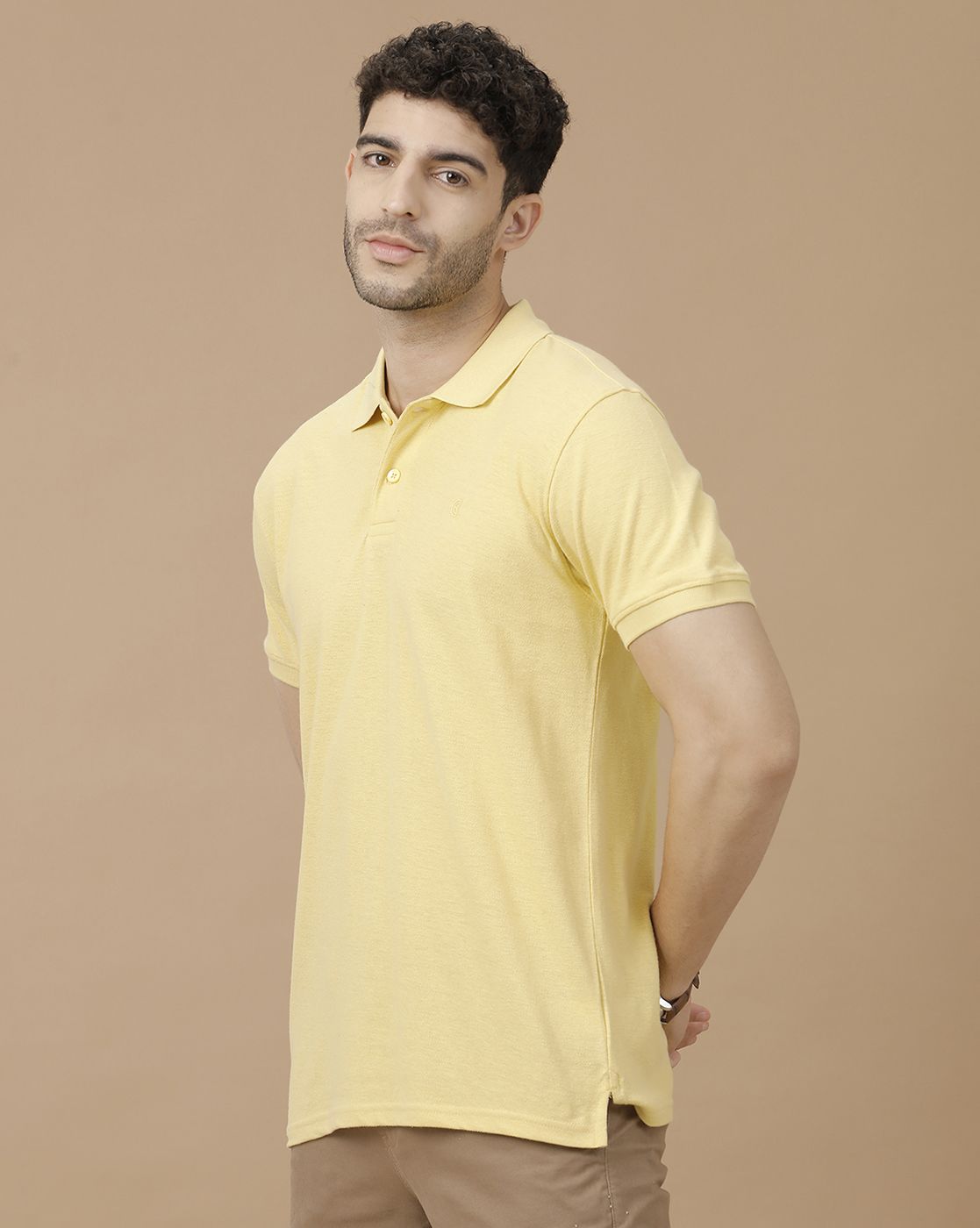 Men's Blended Linen Yellow Solid Contemporary Fit Half Sleeve Polo Neck Casual T-Shirt