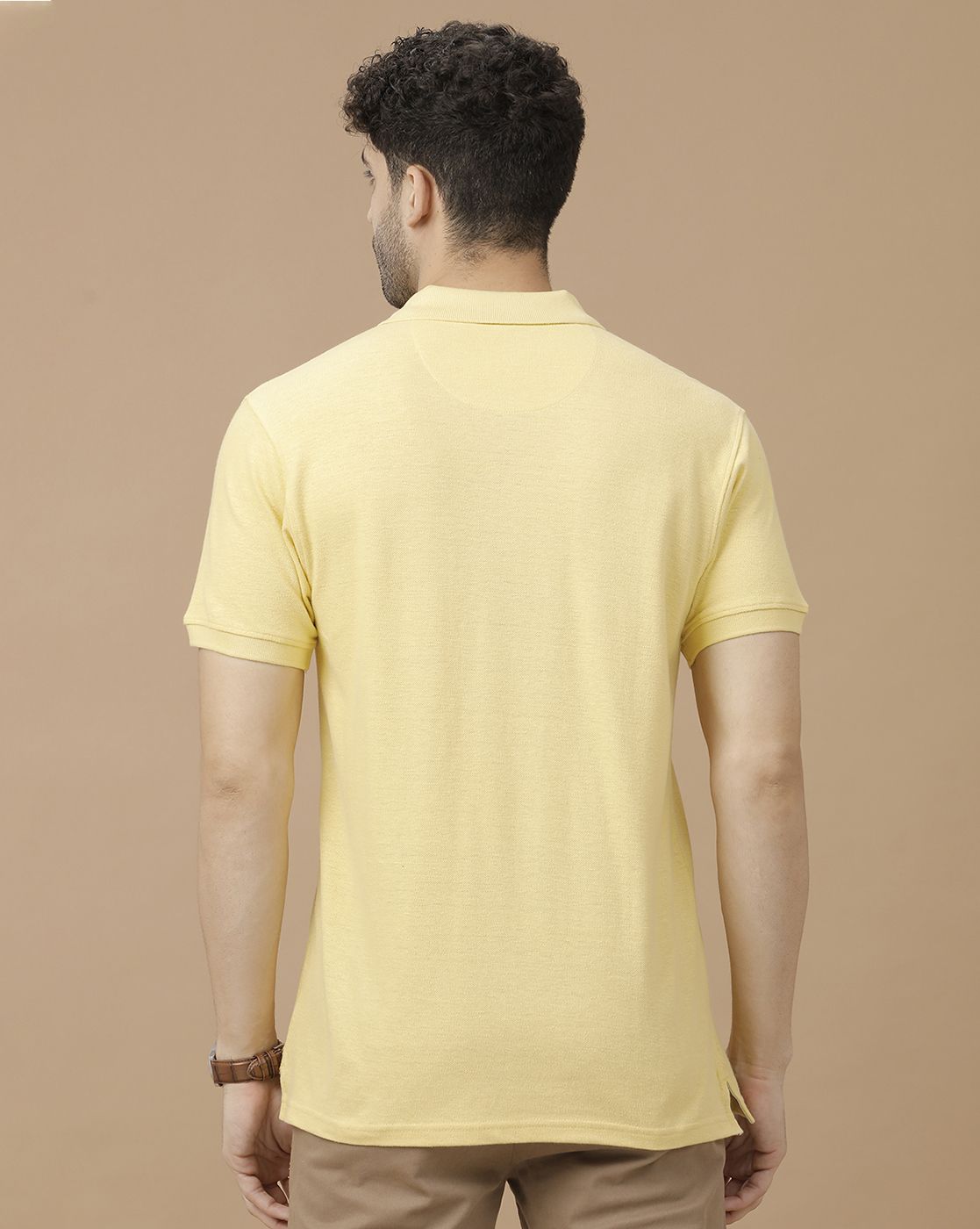 Men's Blended Linen Yellow Solid Contemporary Fit Half Sleeve Polo Neck Casual T-Shirt