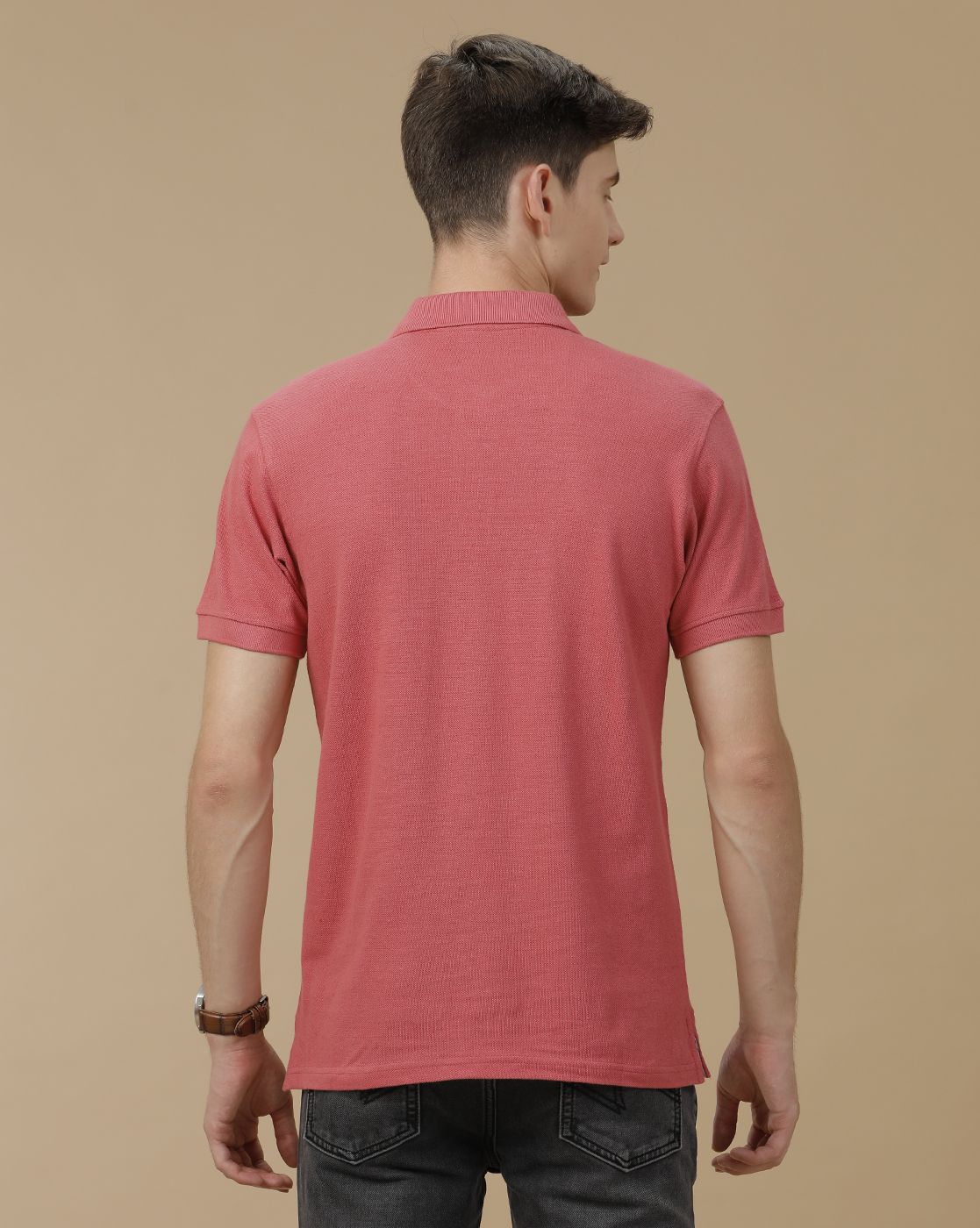Men's Blended Linen Pink Solid Contemporary Fit Half Sleeve Polo Neck Casual T-Shirt