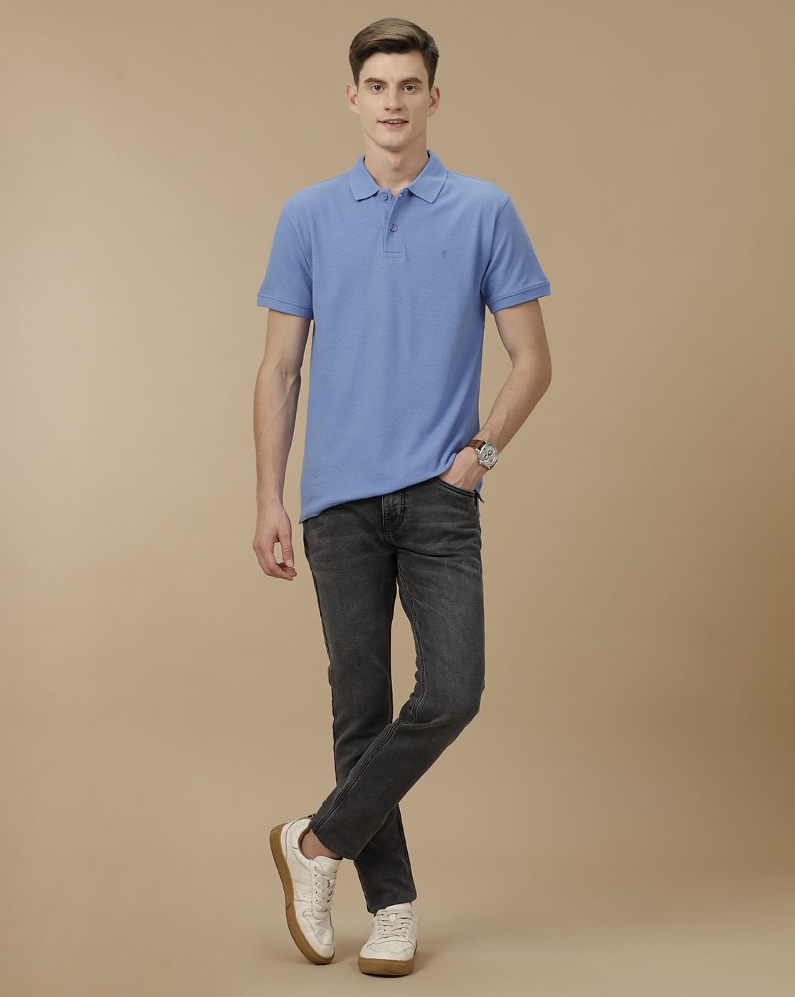 Men's Blended Linen Blue Solid Contemporary Fit Half Sleeve Polo Neck Casual T-Shirt