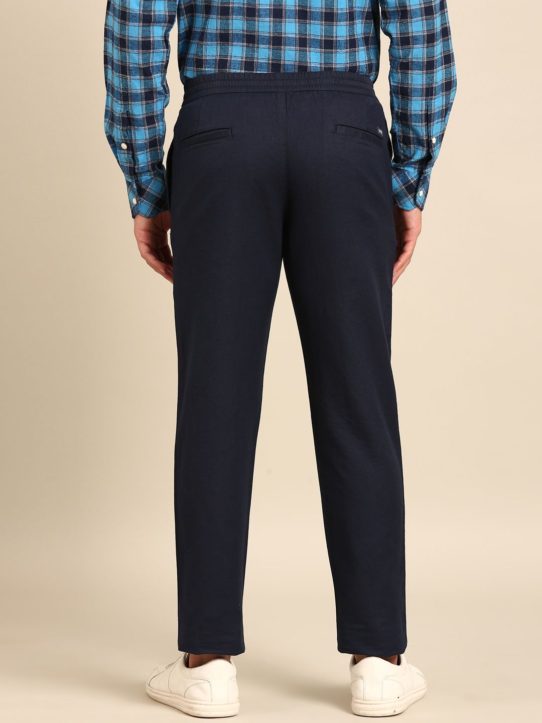 CAVALLO By Linen Club Men's Blended Linen Navy Solid Contemporary Fit Casual Trouser