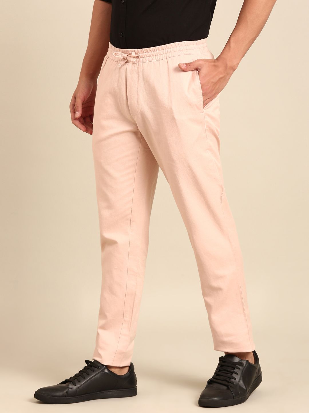 CAVALLO By Linen Club Men's Blended Linen Pink Solid Contemporary Fit Casual Trouser