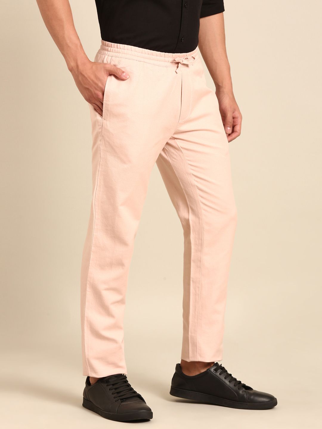 CAVALLO By Linen Club Men's Blended Linen Pink Solid Contemporary Fit Casual Trouser