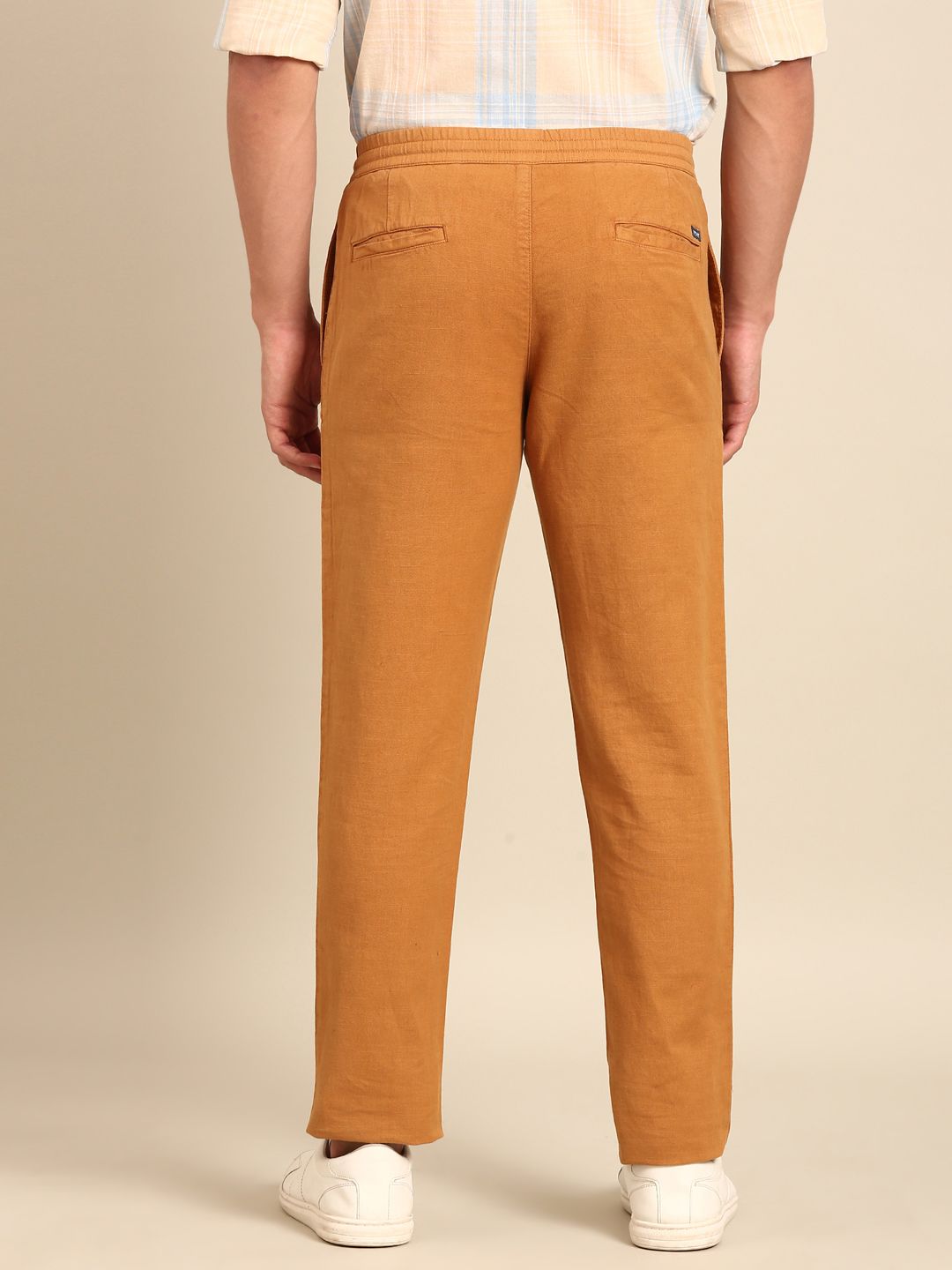 CAVALLO By Linen Club Men's Blended Linen Mustard Solid Contemporary Fit Casual Trouser