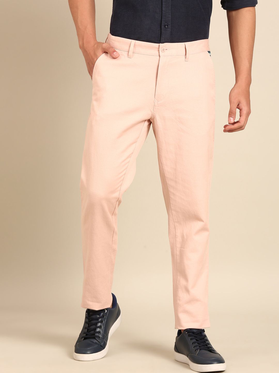 CAVALLO By Linen Club Men's Blended Linen Pink Solid Contemporary Fit Casual Trouser