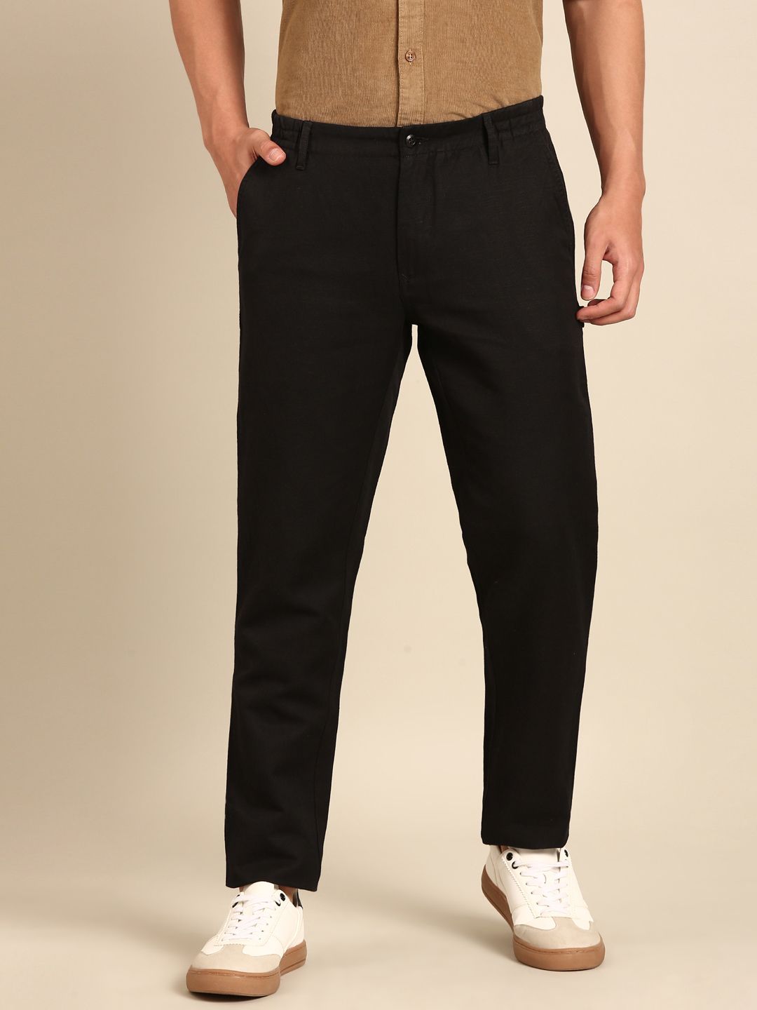 CAVALLO By Linen Club Men's Blended Linen Black Solid Contemporary Fit Casual Trouser