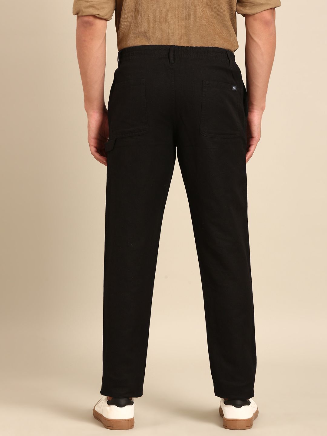 CAVALLO By Linen Club Men's Blended Linen Black Solid Contemporary Fit Casual Trouser