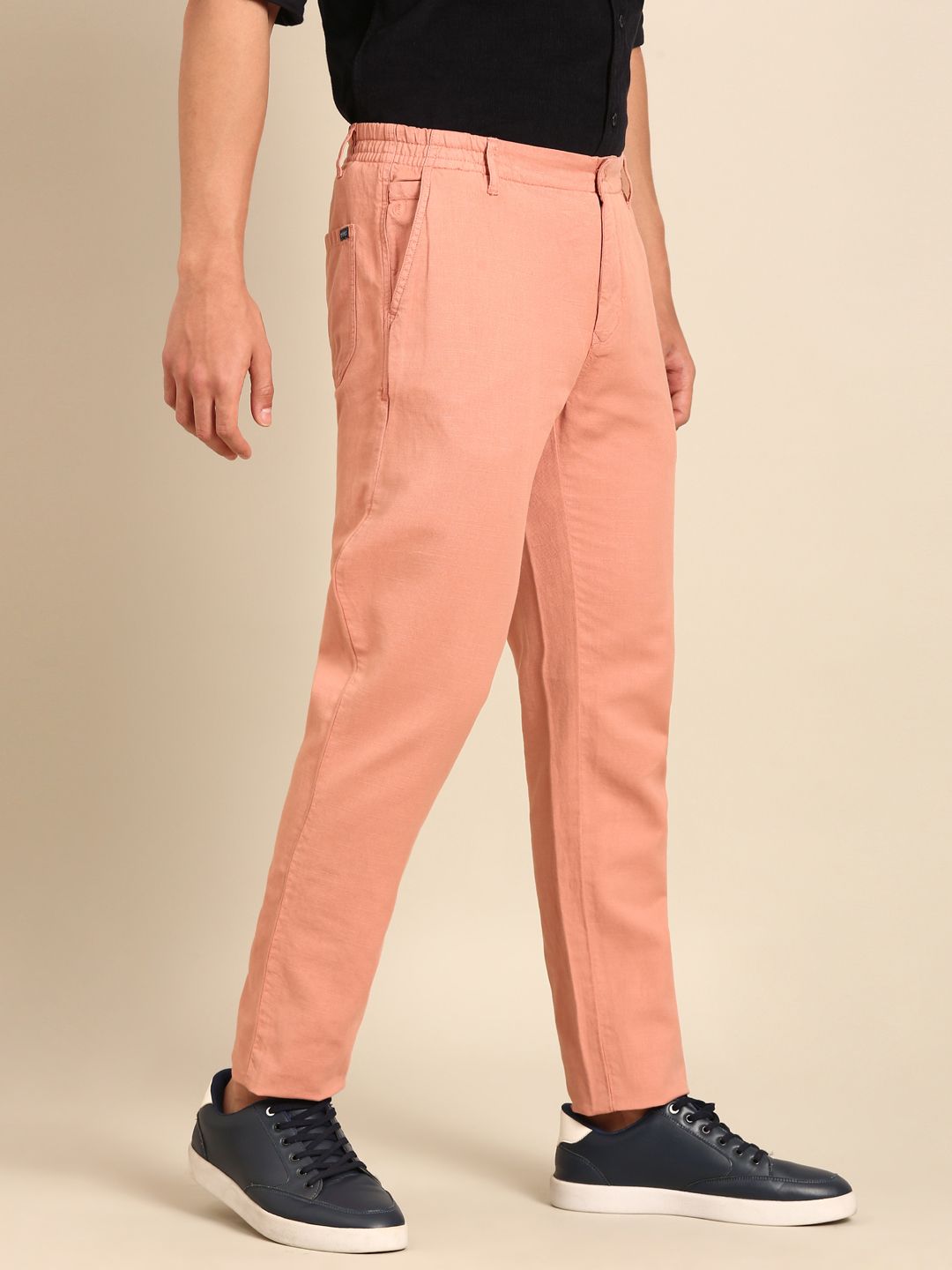 CAVALLO By Linen Club Men's Blended Linen Pink Solid Contemporary Fit Casual Trouser