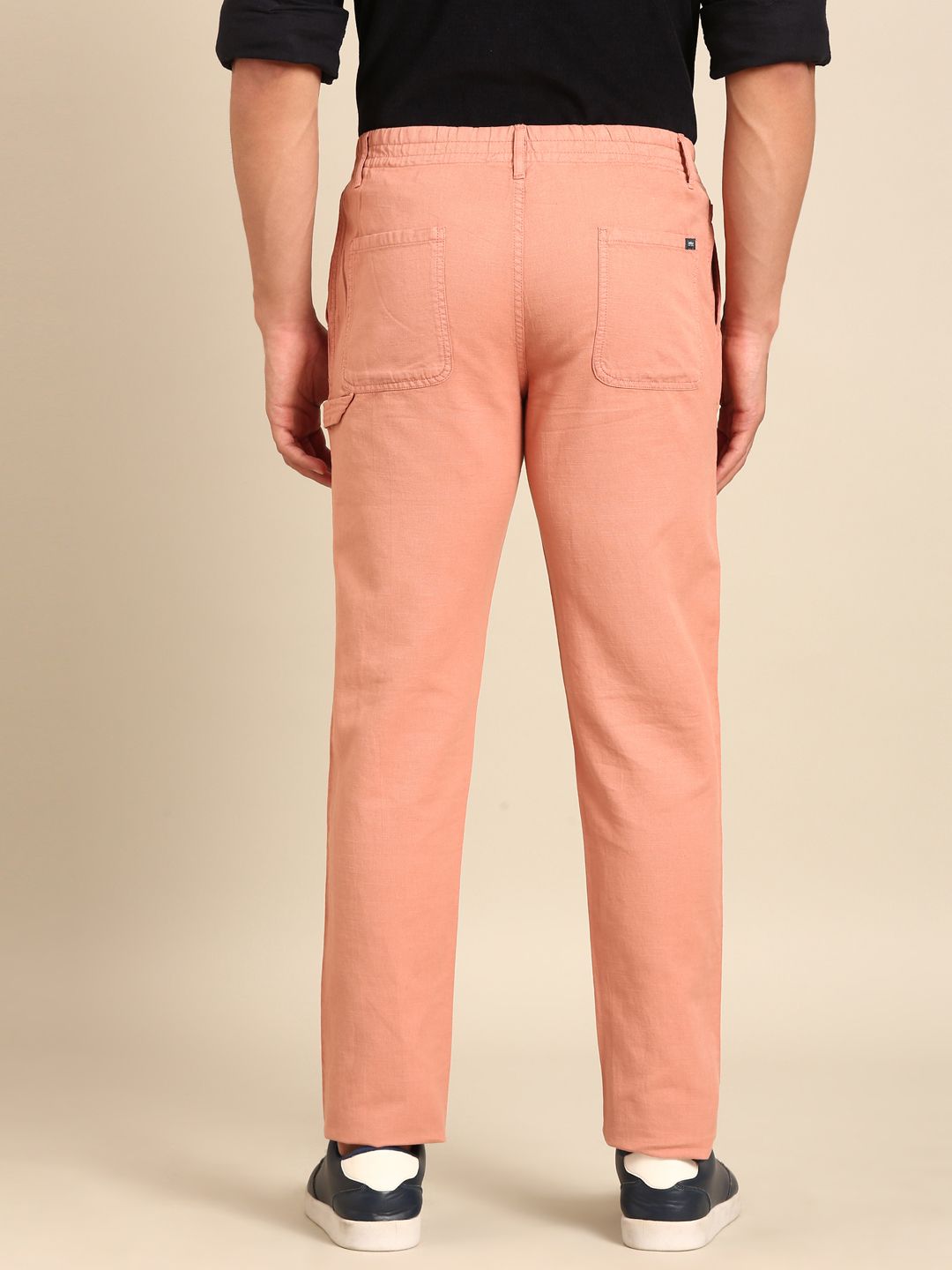 CAVALLO By Linen Club Men's Blended Linen Pink Solid Contemporary Fit Casual Trouser