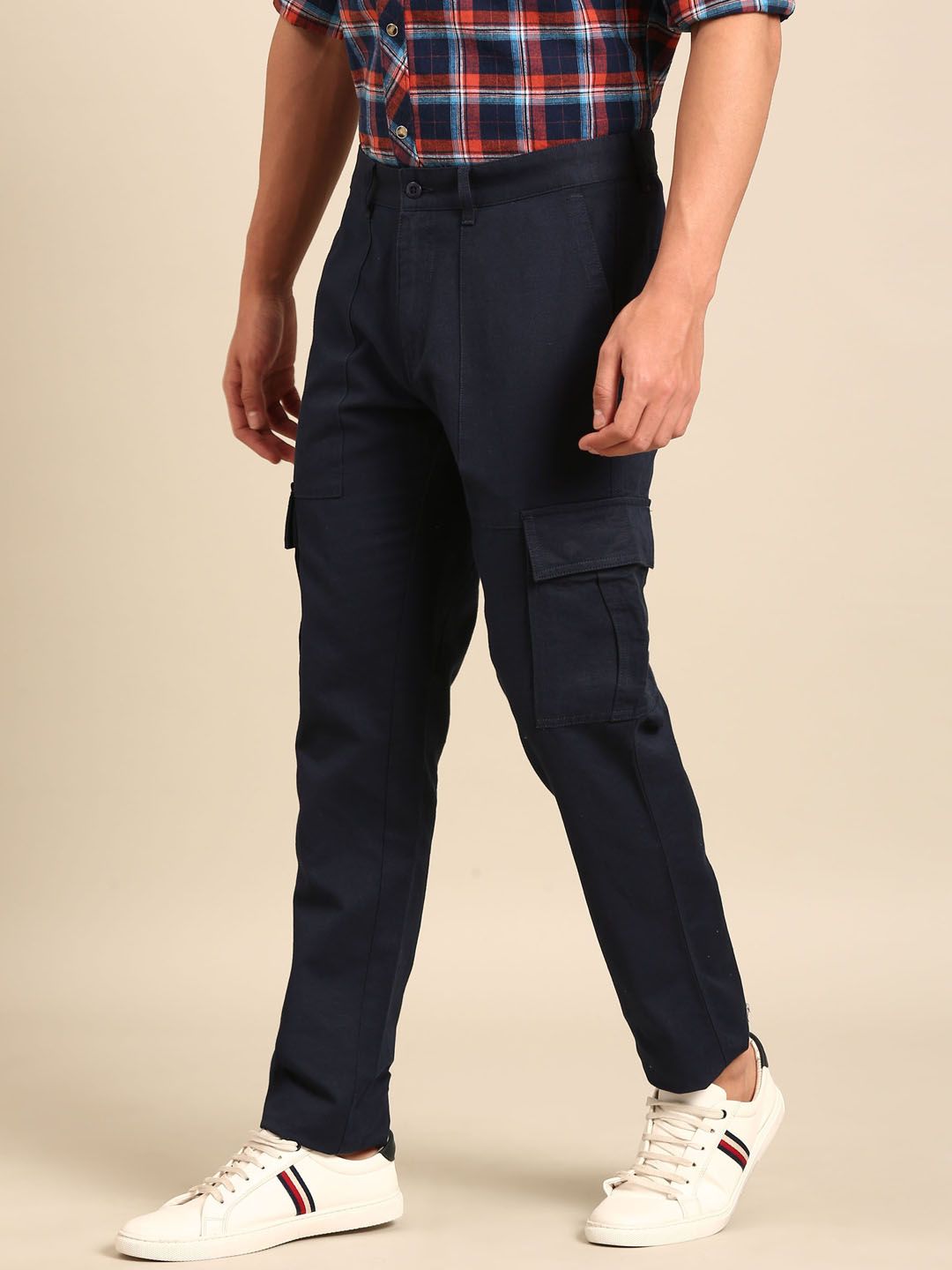 CAVALLO By Linen Club Men's Blended Linen Navy Solid Contemporary Fit Casual Trouser