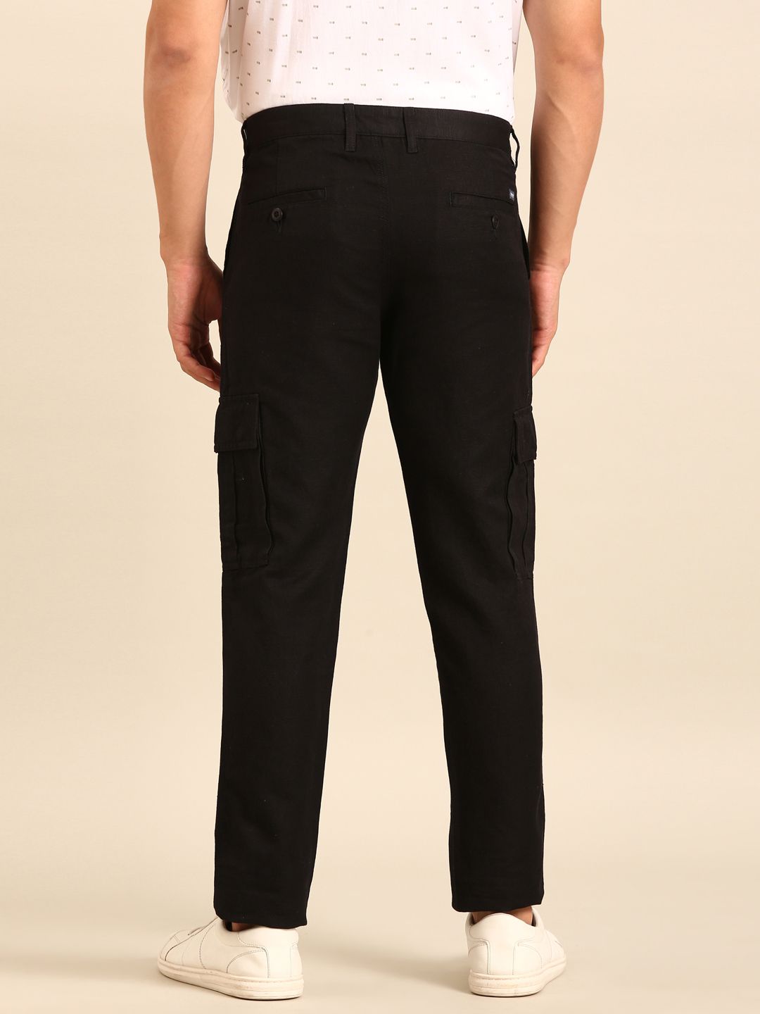 CAVALLO By Linen Club Men's Blended Linen Black Solid Contemporary Fit Casual Trousers