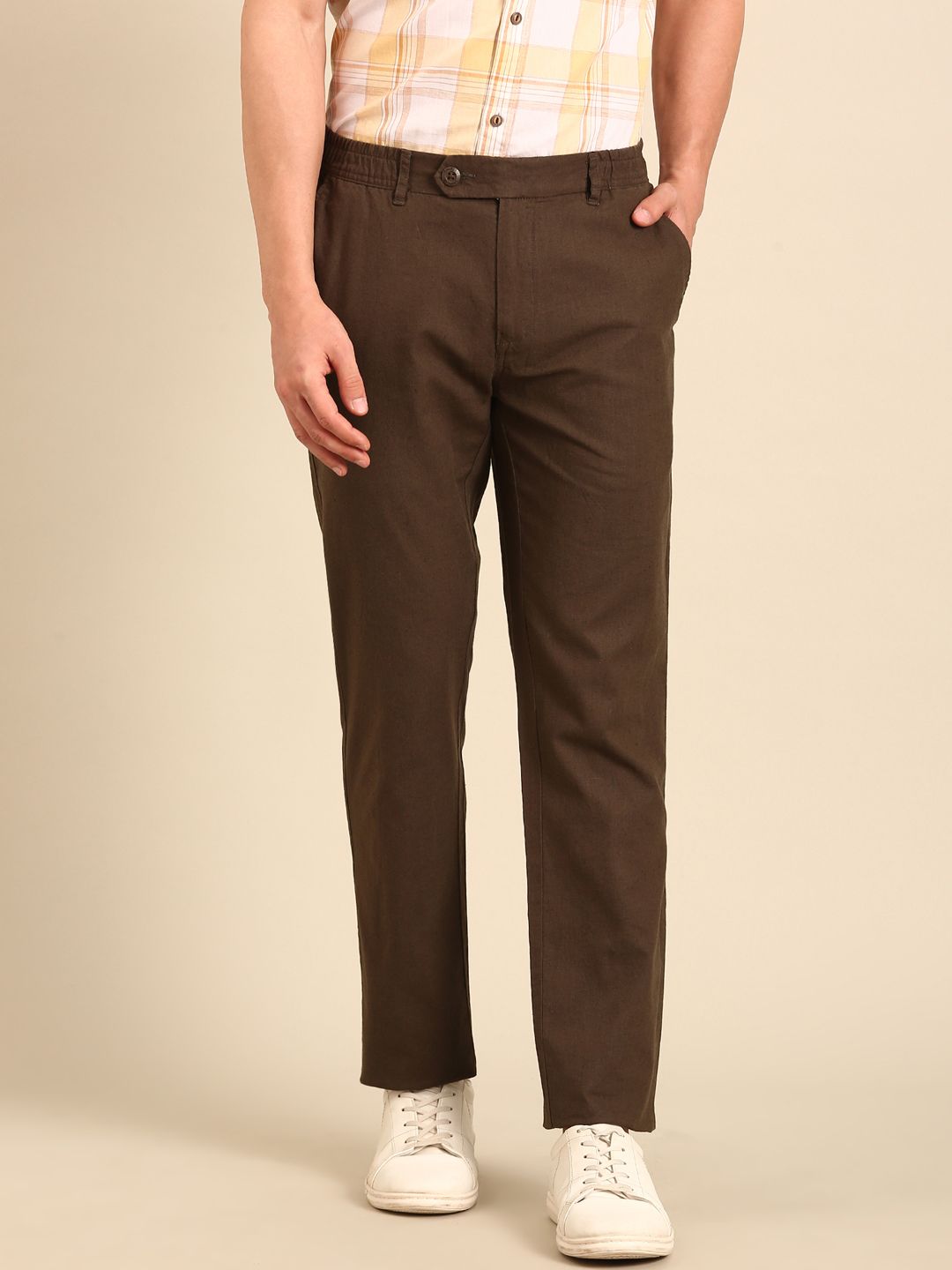 CAVALLO by Linen Club Men's Blended Linen Brown Solid Contemporary Fit Casual Trouser