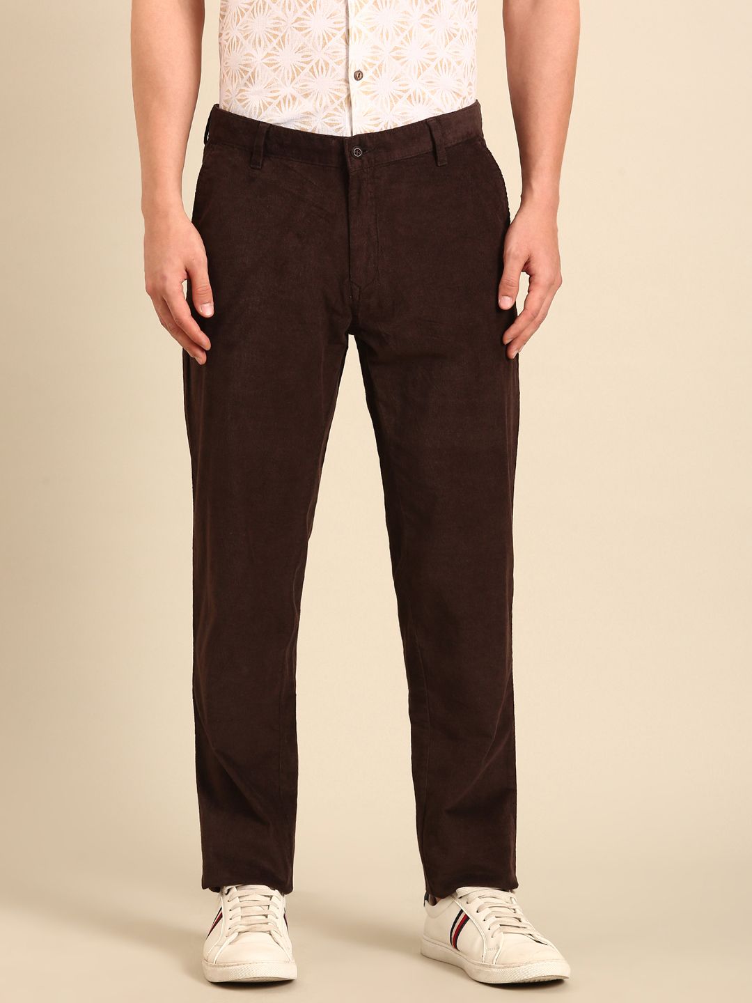CAVALLO by Linen Club Men's Blended Linen Brown Solid Contemporary Fit Casual Trouser