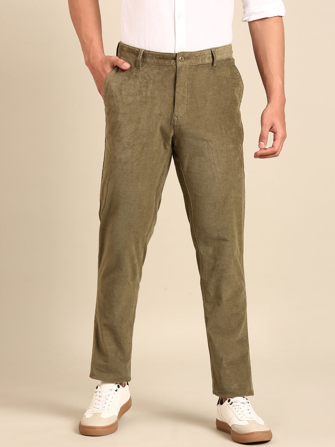 CAVALLO By Linen Club Men's Blended Linen Green Solid Contemporary Fit Casual Trouser
