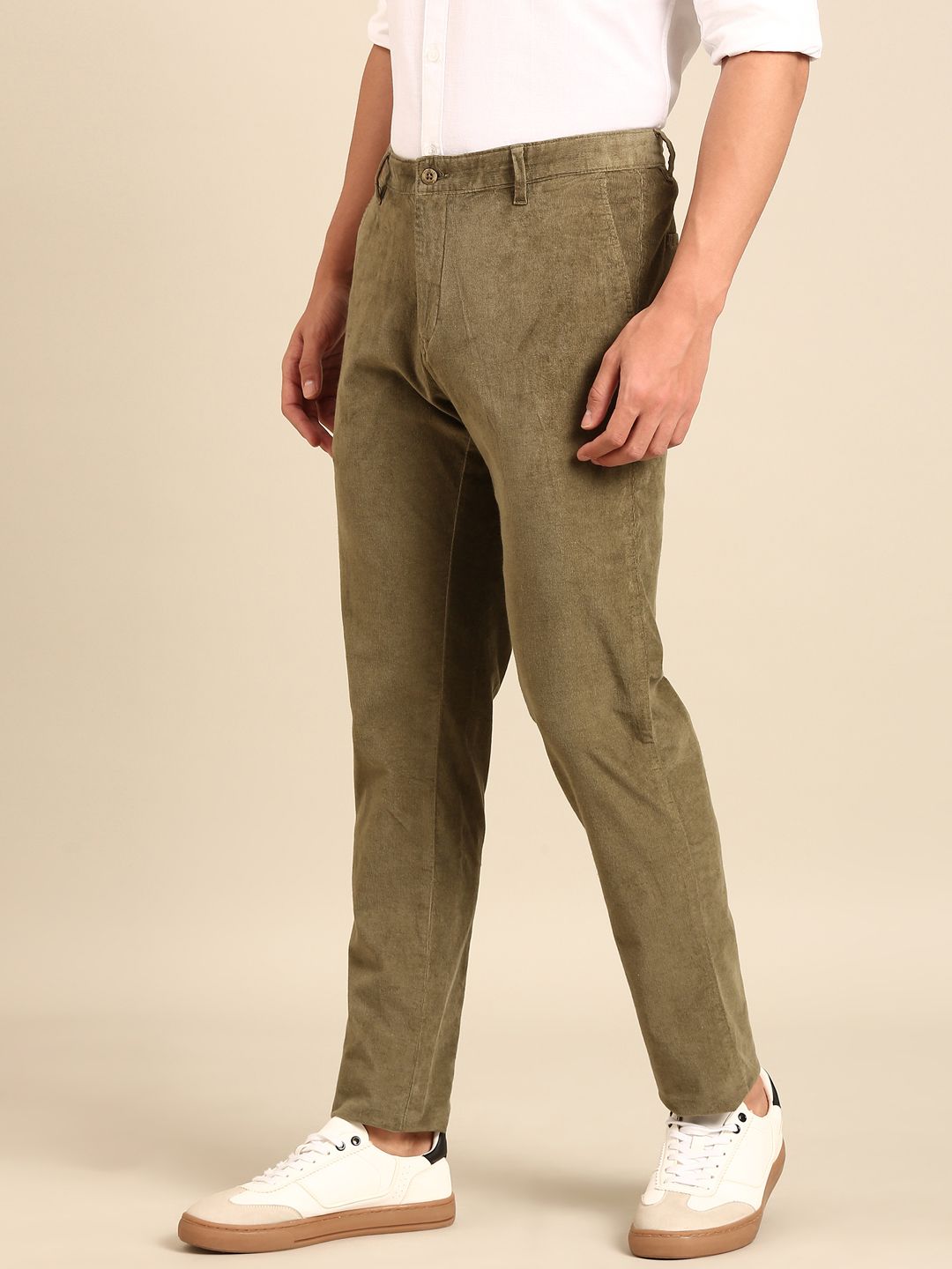 CAVALLO By Linen Club Men's Blended Linen Green Solid Contemporary Fit Casual Trouser