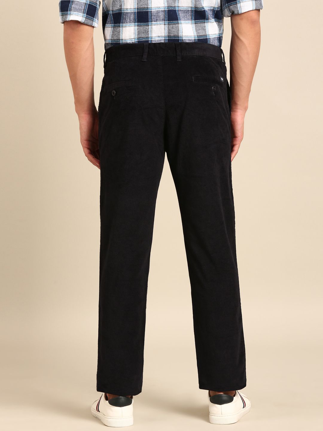 CAVALLO By Linen Club Men's Blended Linen Navy Solid Contemporary Fit Casual Trouser