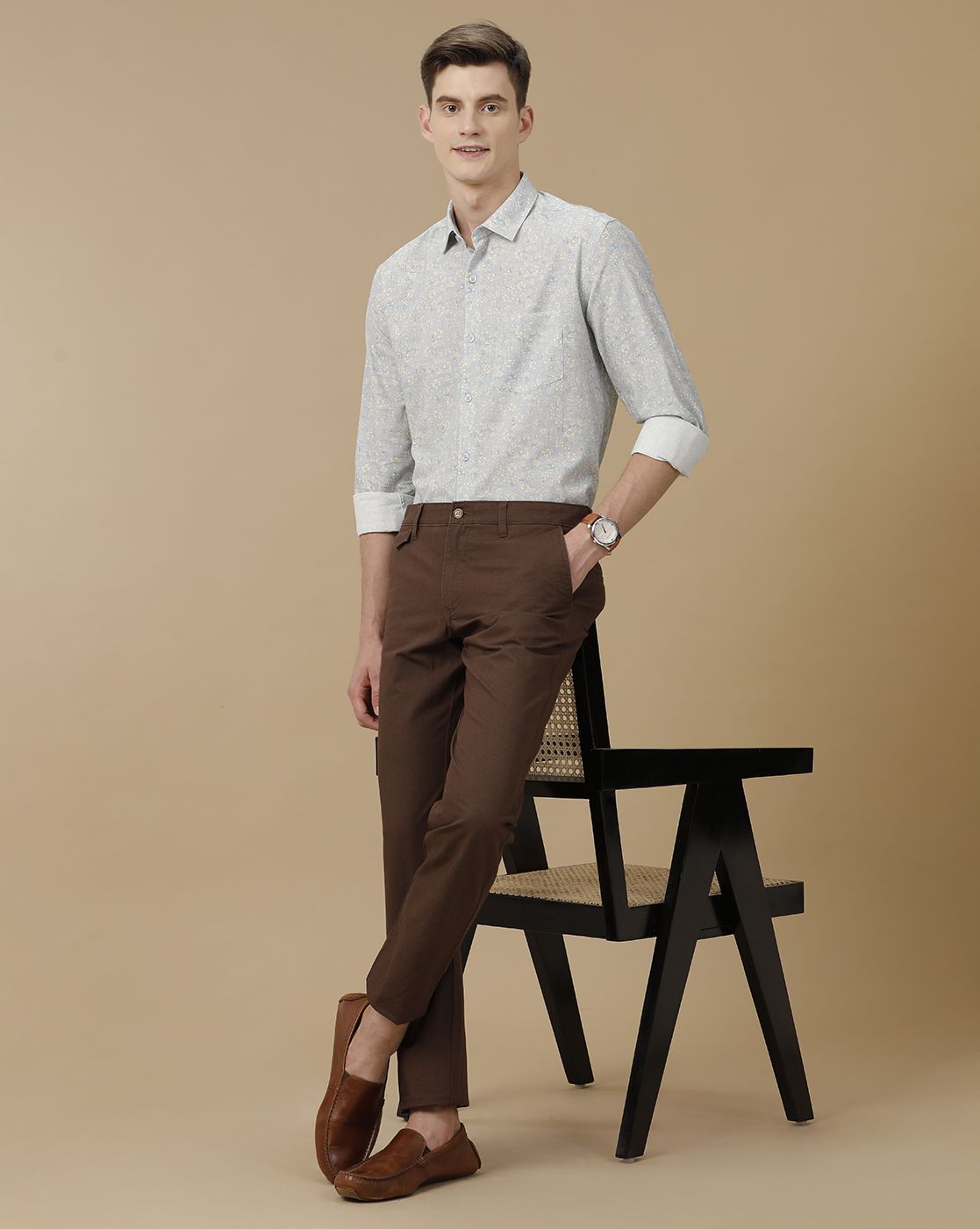 Mens Linen Brown Solid Contemporary Fit Casual Trousers