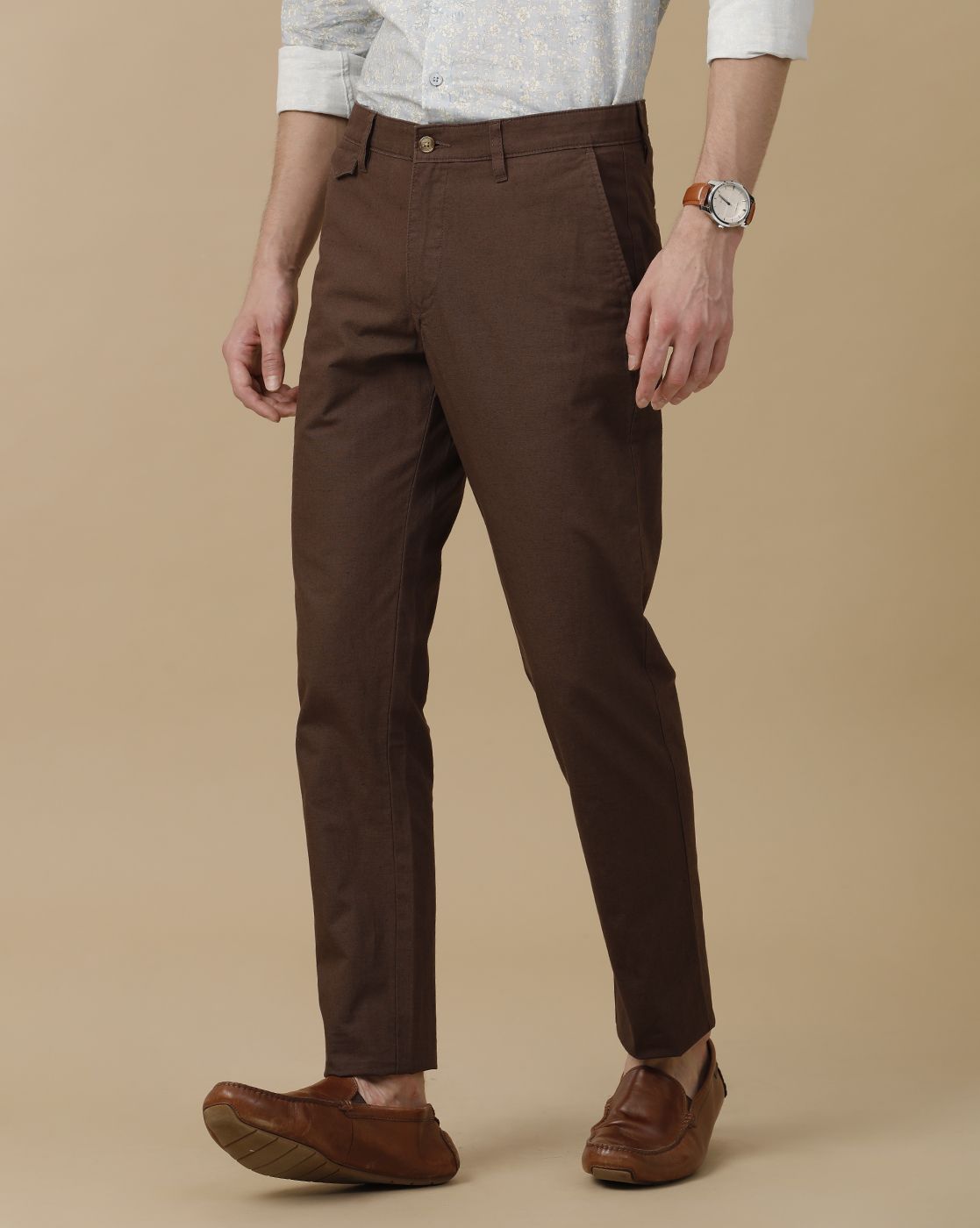 Mens Linen Brown Solid Contemporary Fit Casual Trousers