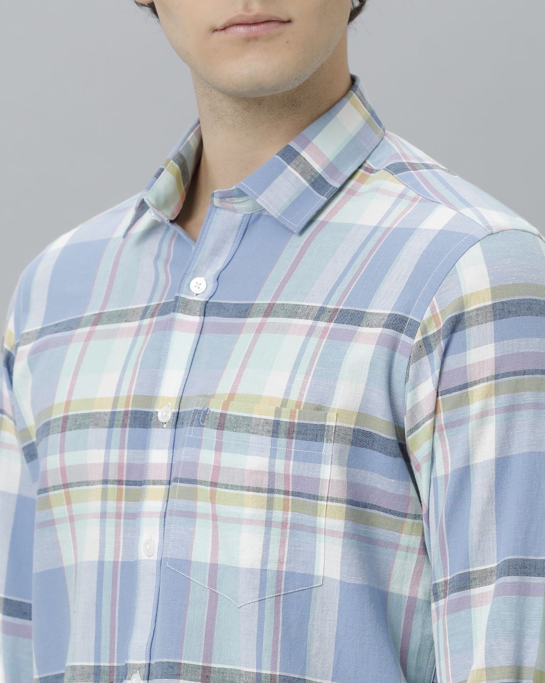 Men's Blended Linen Blue Checked Contemporary Fit Full Sleeve Sleeve Casual Shirt
