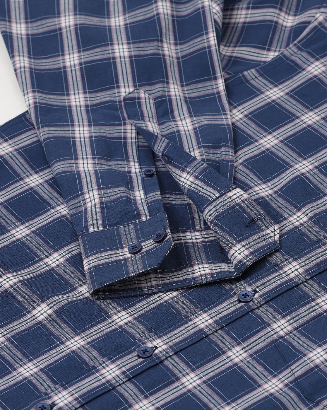 Men's Blended Linen Blue Checked Contemporary Fit Full Sleeve Casual Shirt