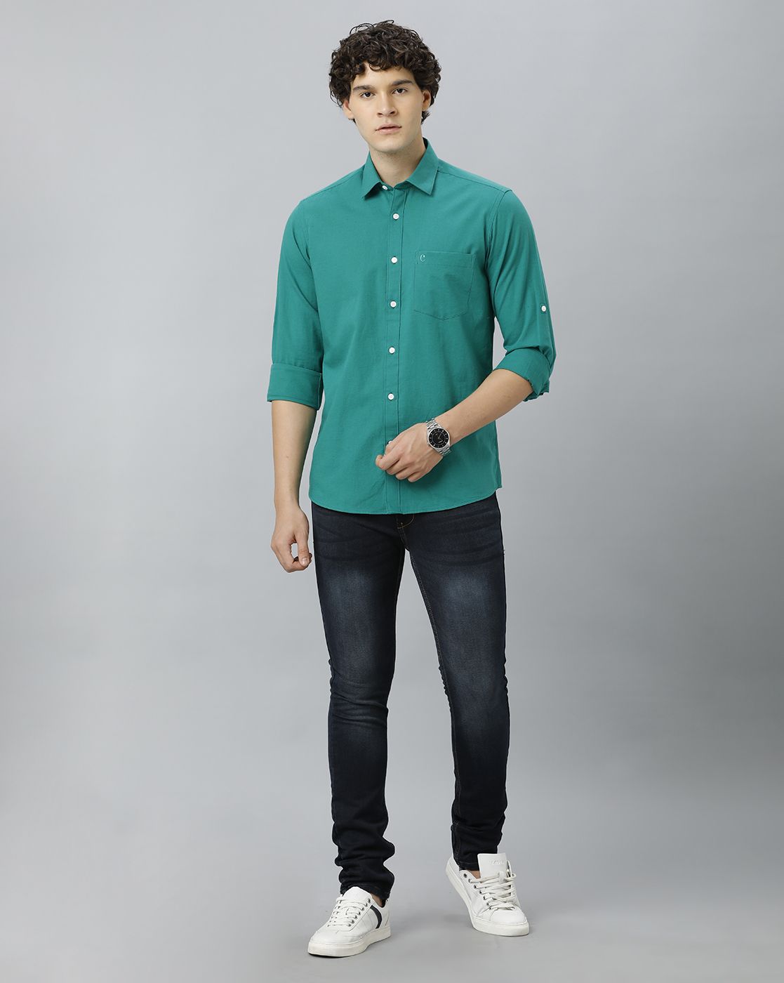 Men's Blended Linen Green Solid Contemporary Fit Full Sleeve Casual Shirt