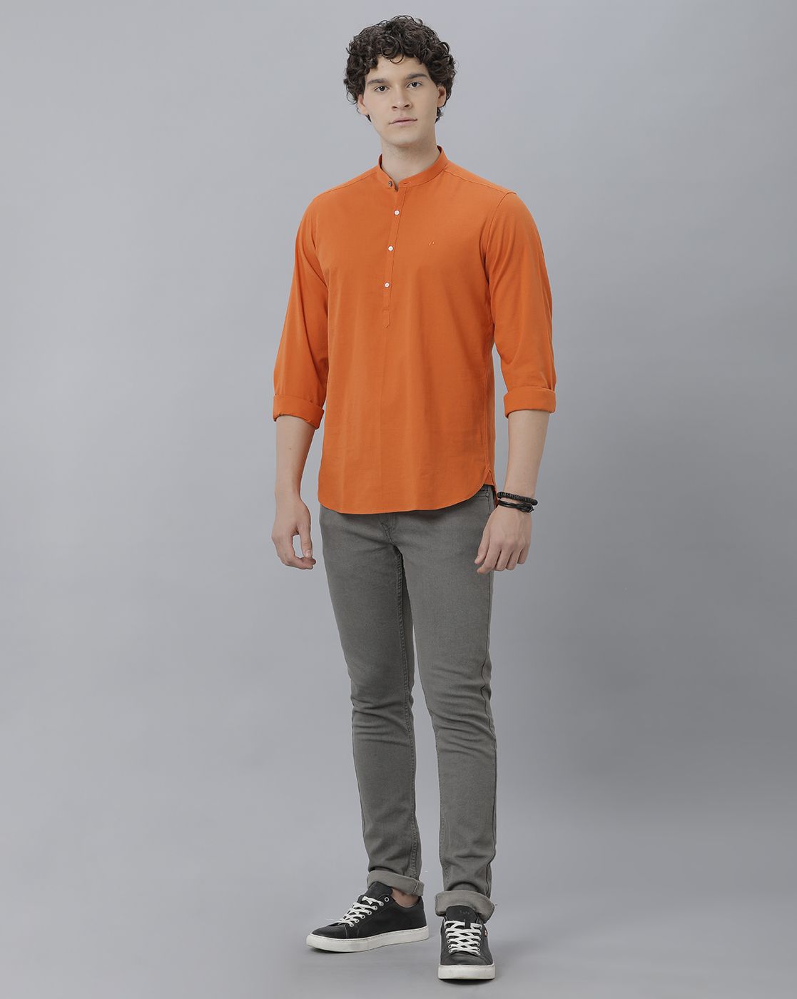 Men's Blended Linen Orange Solid Contemporary Fit Full Sleeve Sleeve Casual Shirt