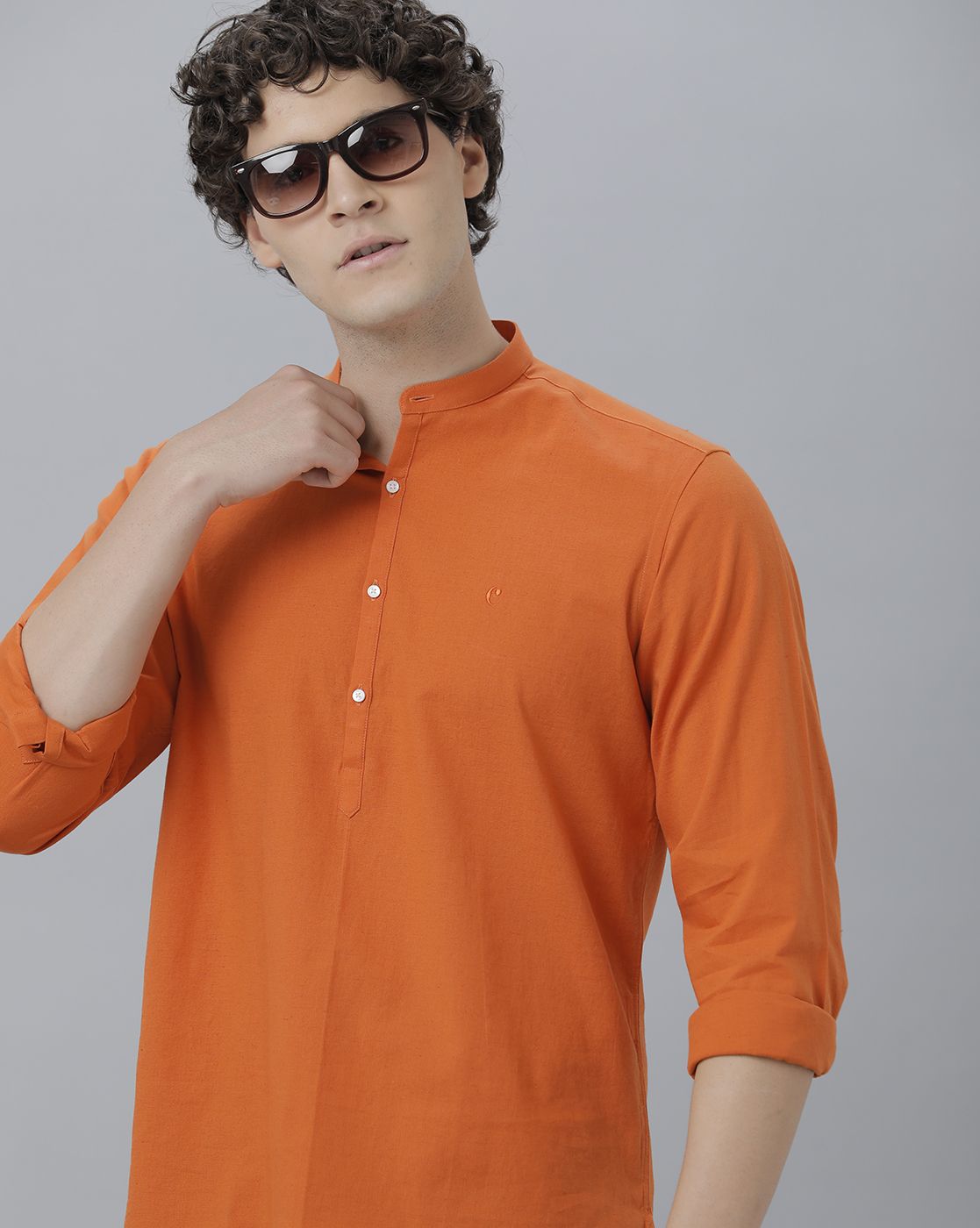 Men's Blended Linen Orange Solid Contemporary Fit Full Sleeve Sleeve Casual Shirt
