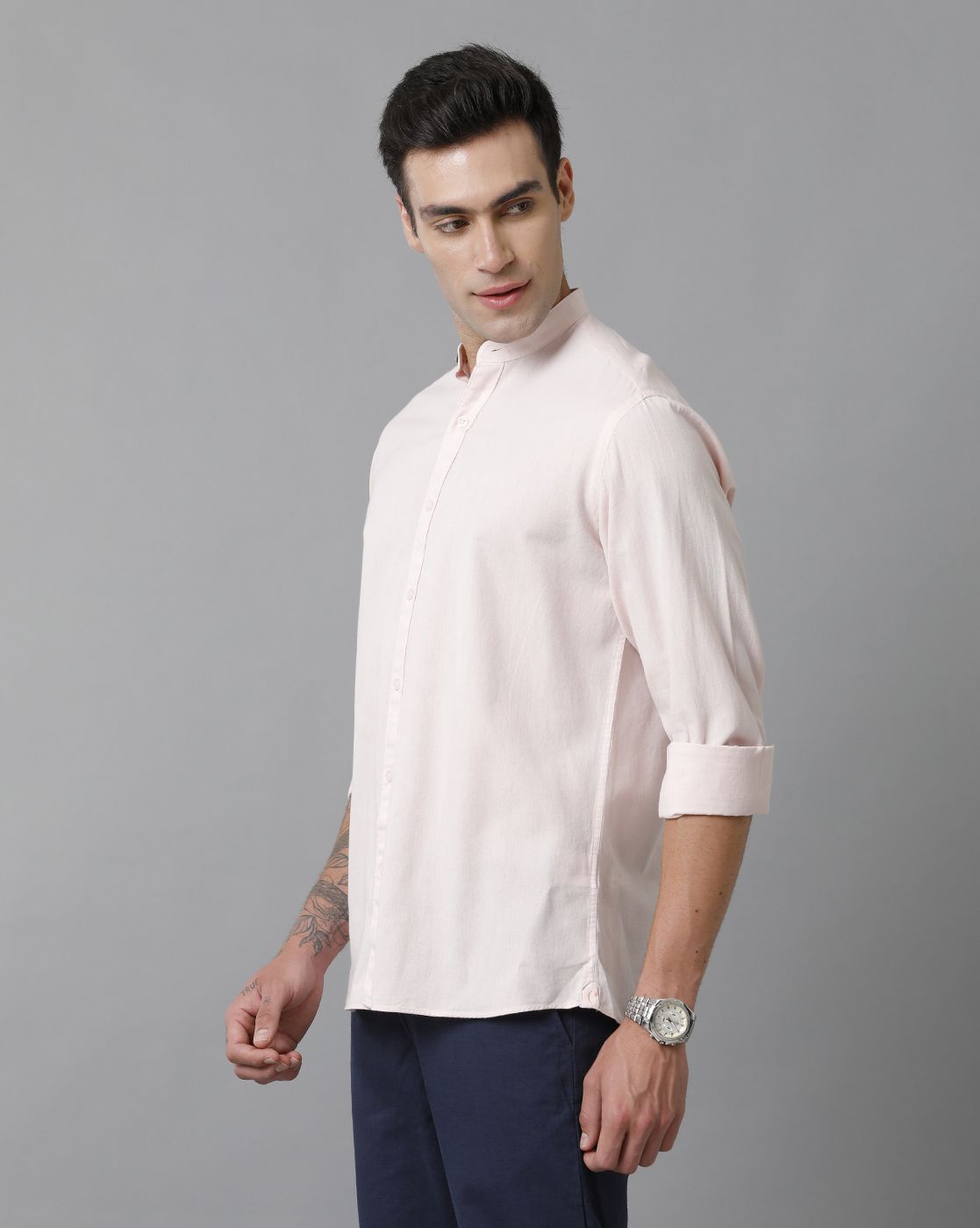 Men's Blended Linen Pink Solid Contemporary Fit Full Sleeve Sleeve Casual Shirt