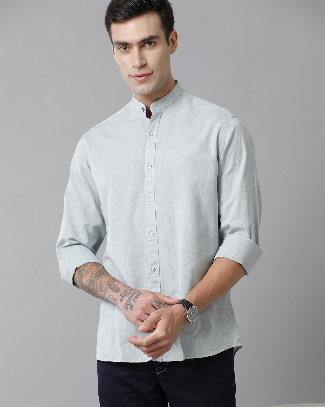 Men's Blended Linen Blue Solid Contemporary Fit Full Sleeve Casual Shirt